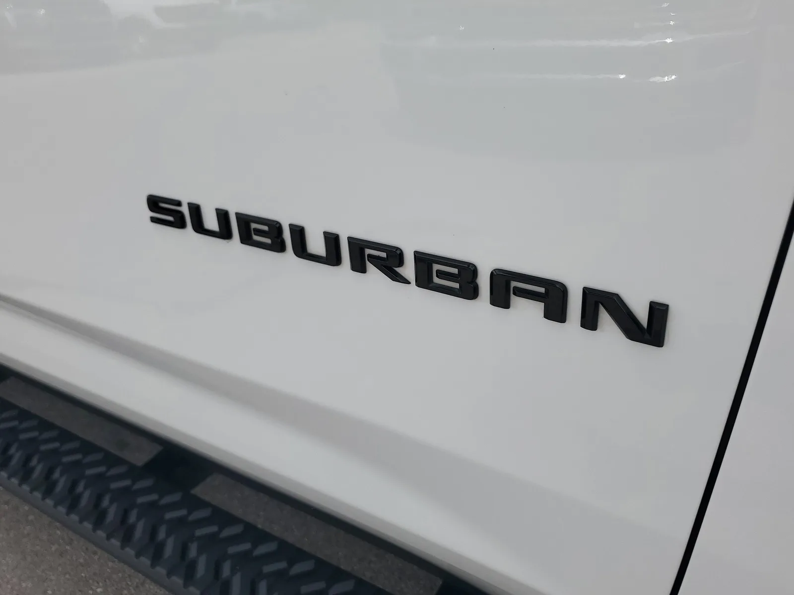 2023 Chevrolet Suburban Z71 4WD photo 32