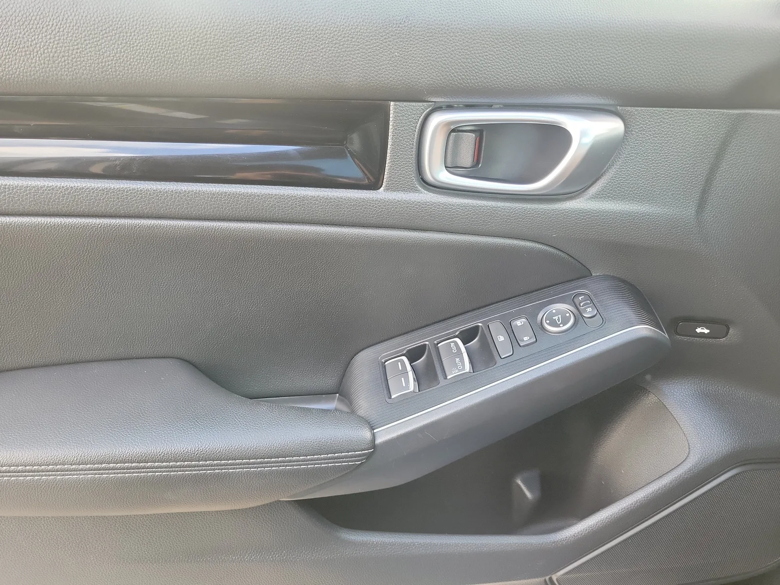 2024 Honda Civic Sedan Touring photo 27