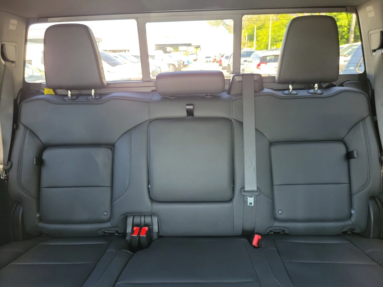 2025 GMC Sierra 2500 HD SLT photo 17