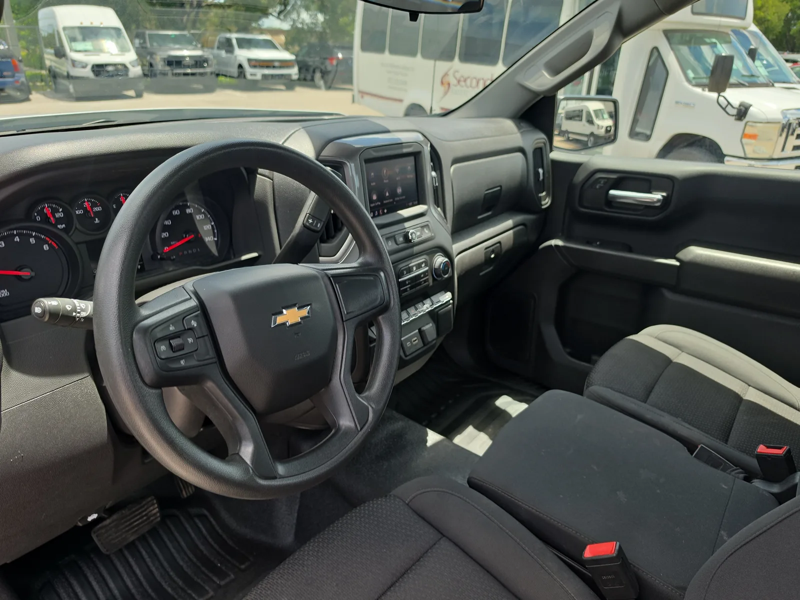 2025 Chevrolet Silverado 1500 Work Truck photo 9