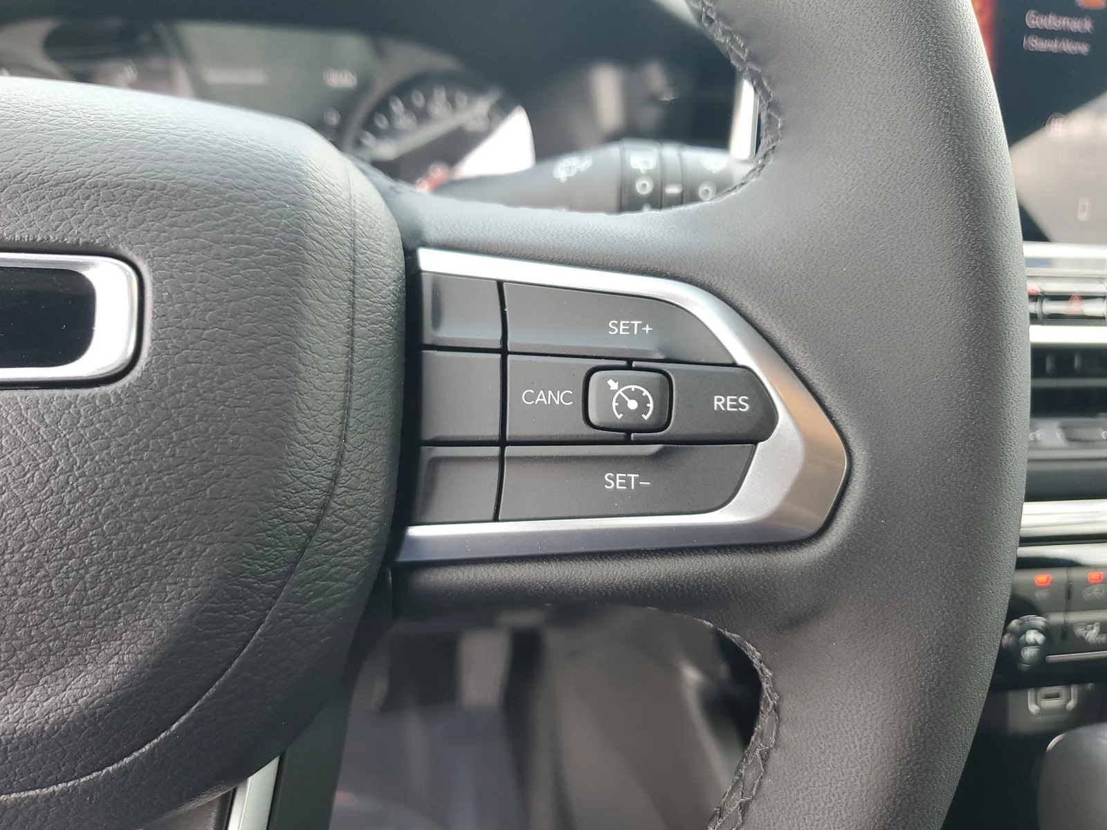 2026 Jeep Compass Latitude Altitude 4WD photo 20