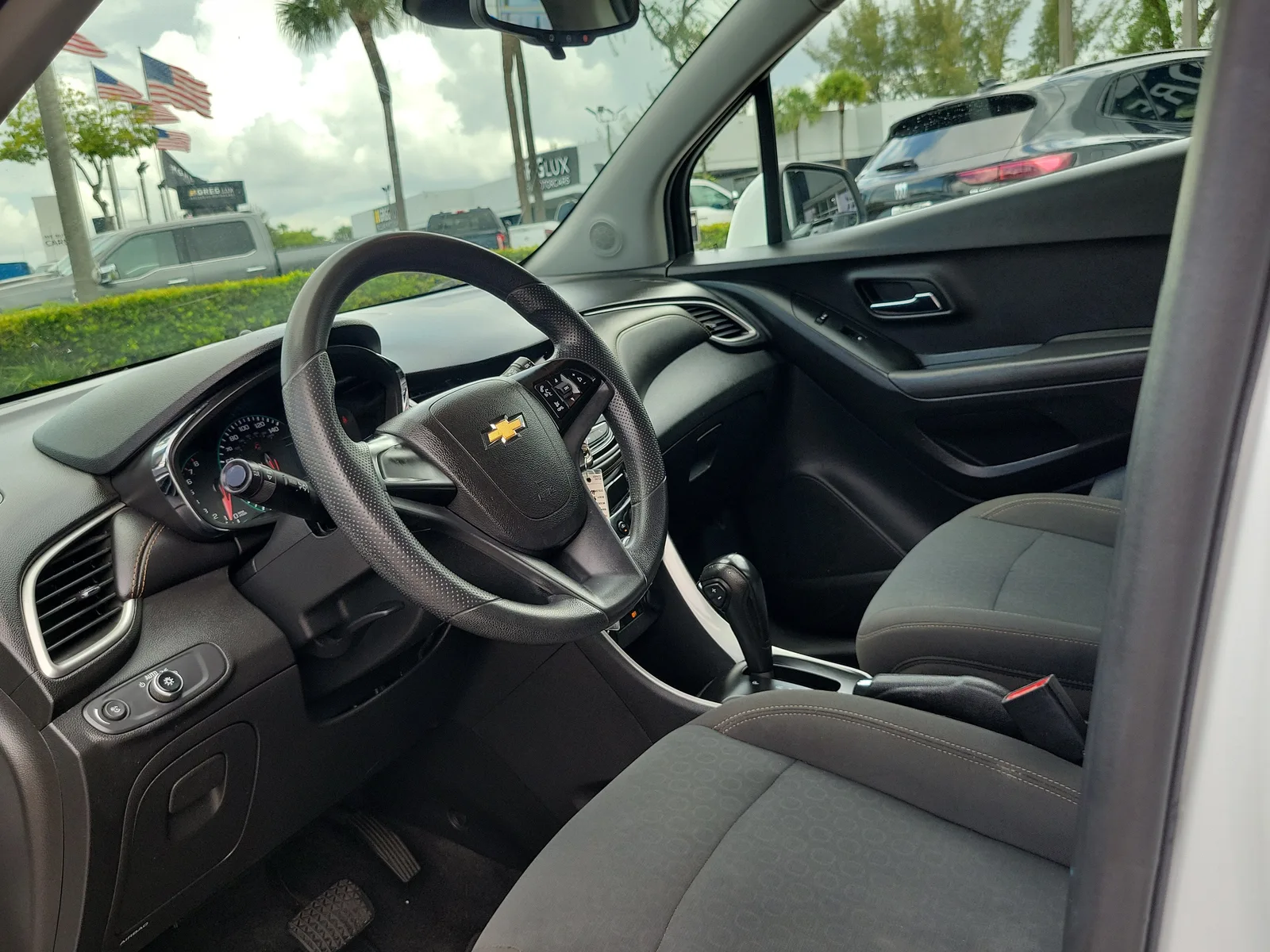 2020 Chevrolet Trax LS photo 16