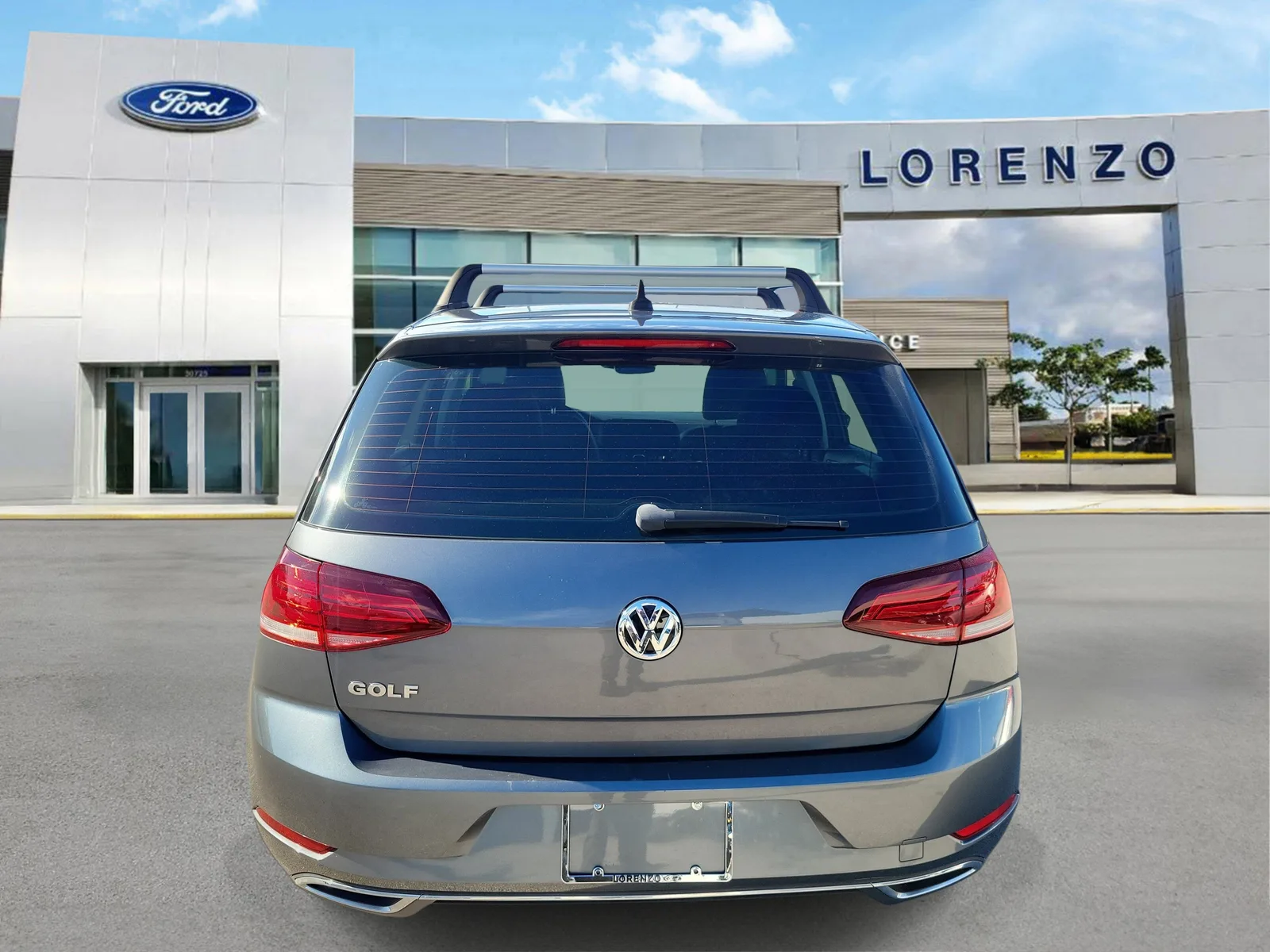 2020 Volkswagen Golf TSI photo 5