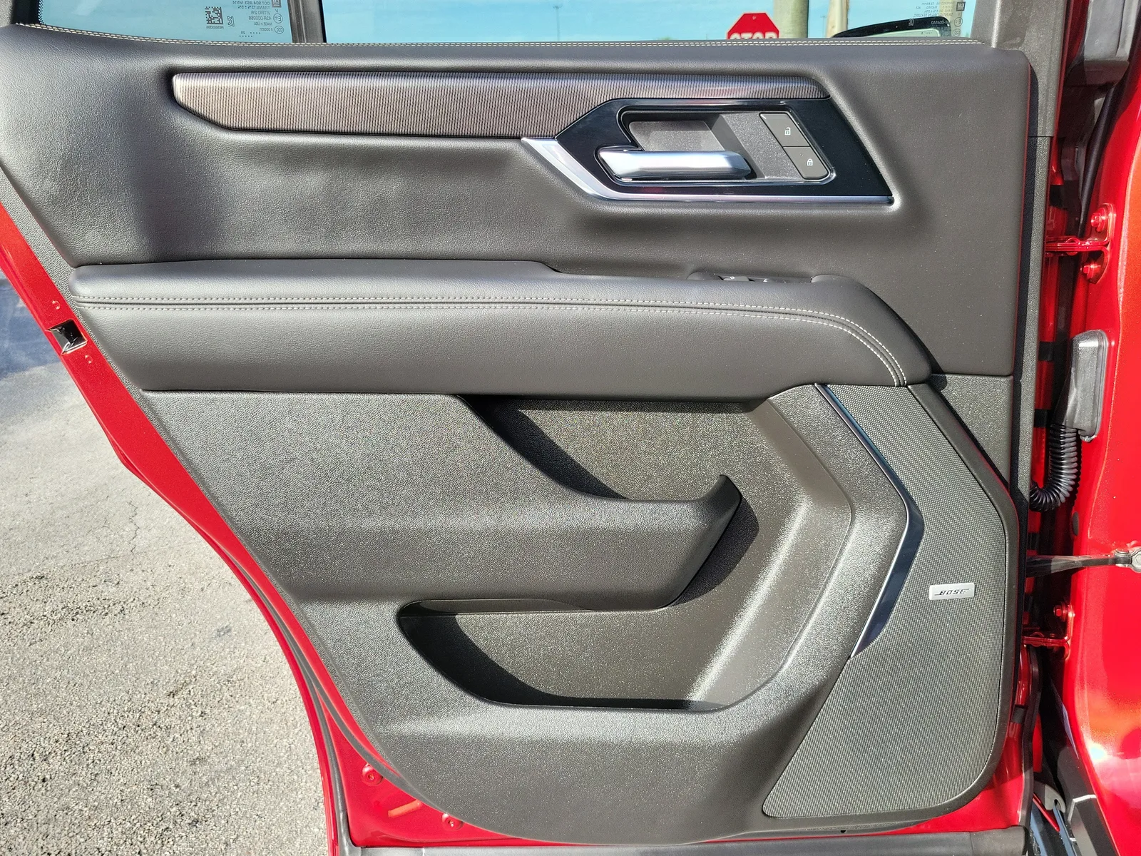 2025 GMC Yukon Elevation photo 12