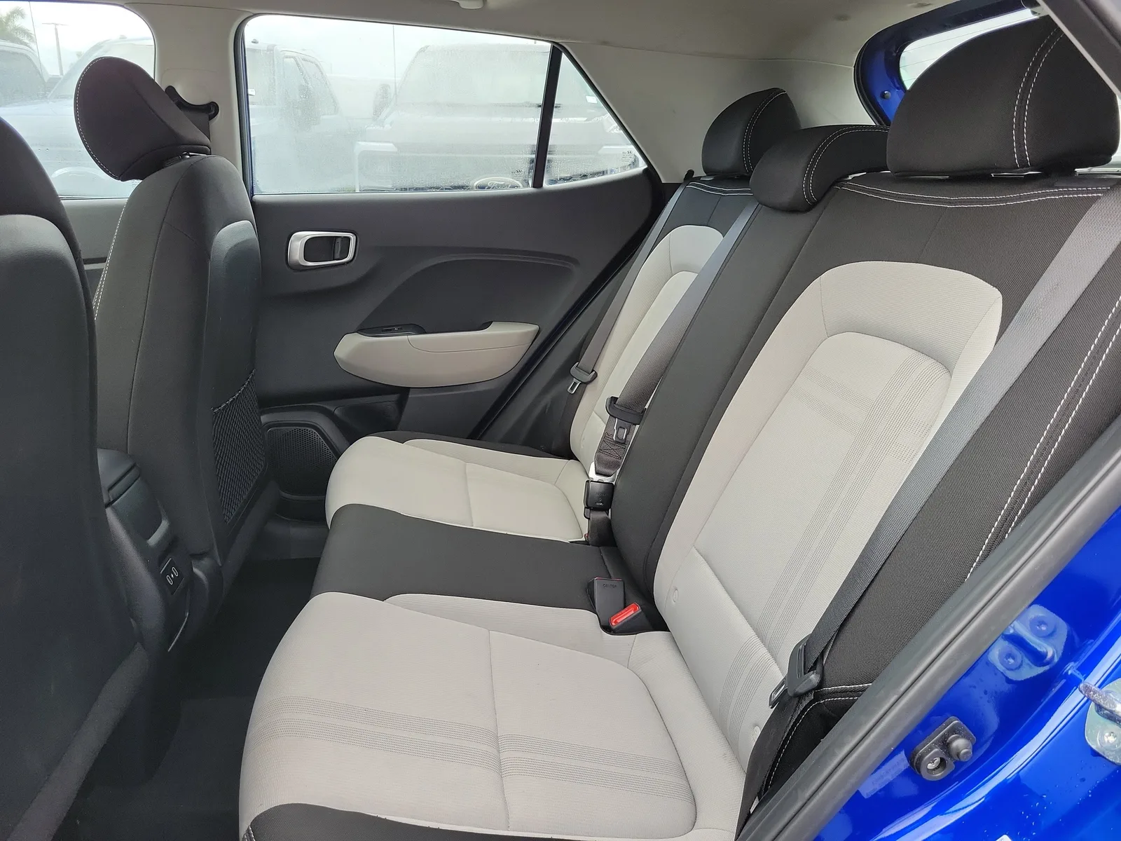 2025 Hyundai Venue SEL photo 13