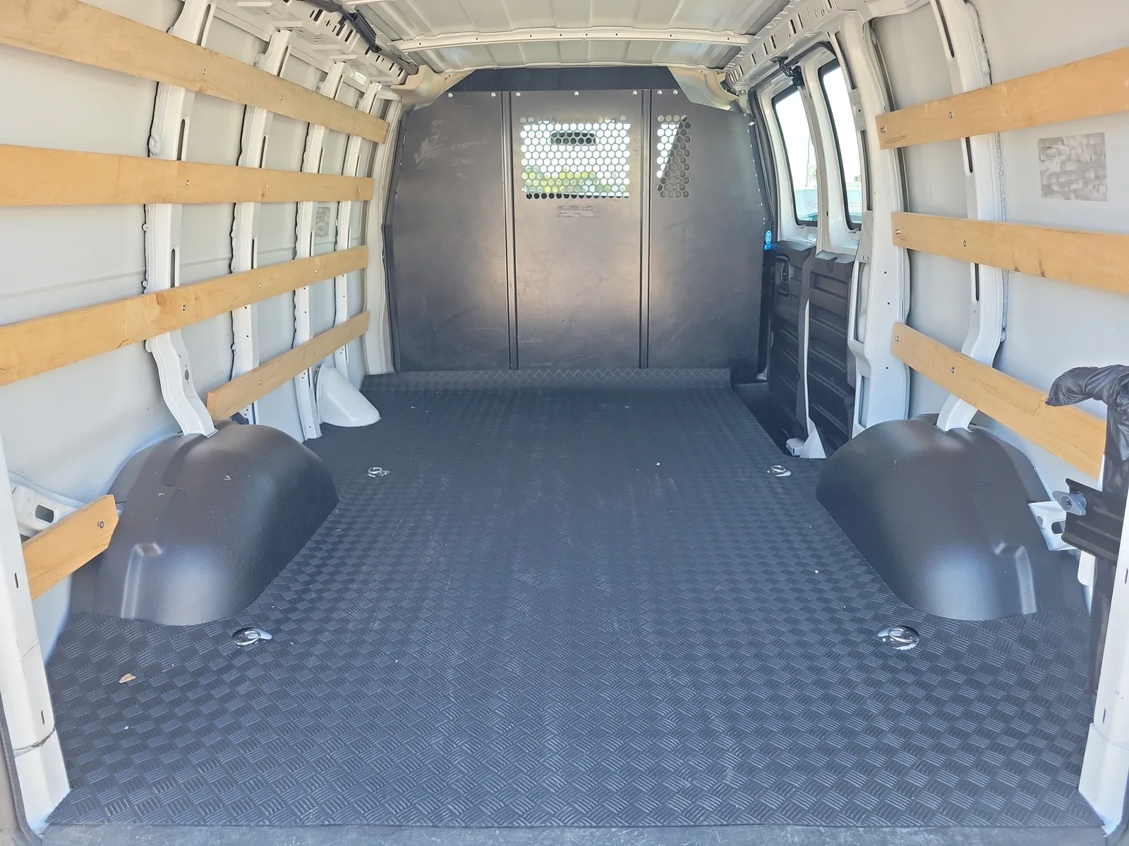 2025 Chevrolet Express Cargo Van Work Van photo 14