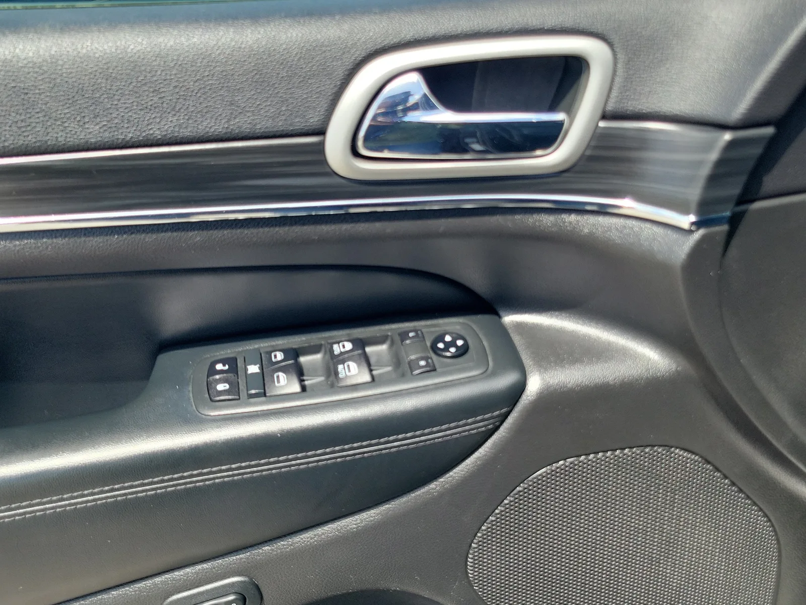 2021 Jeep Grand Cherokee Limited photo 26