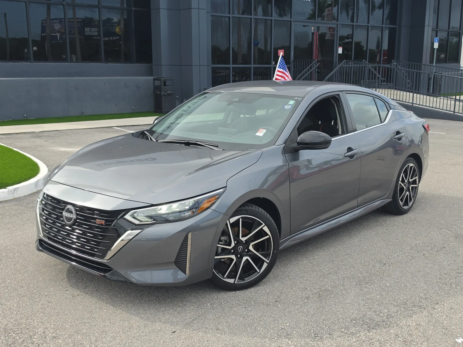 2025 Nissan Sentra SR photo 28