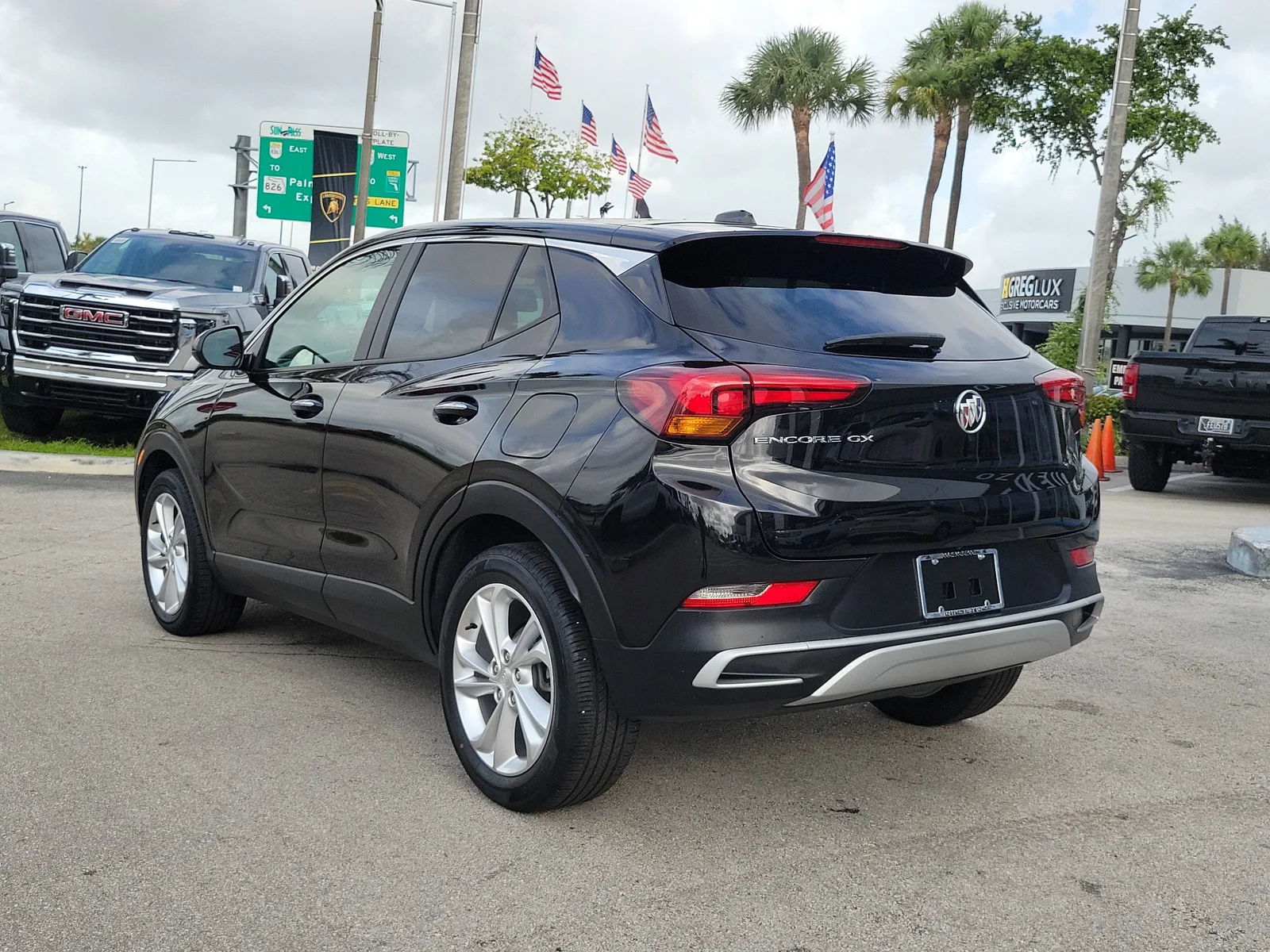 2023 Buick Encore GX Preferred photo 7
