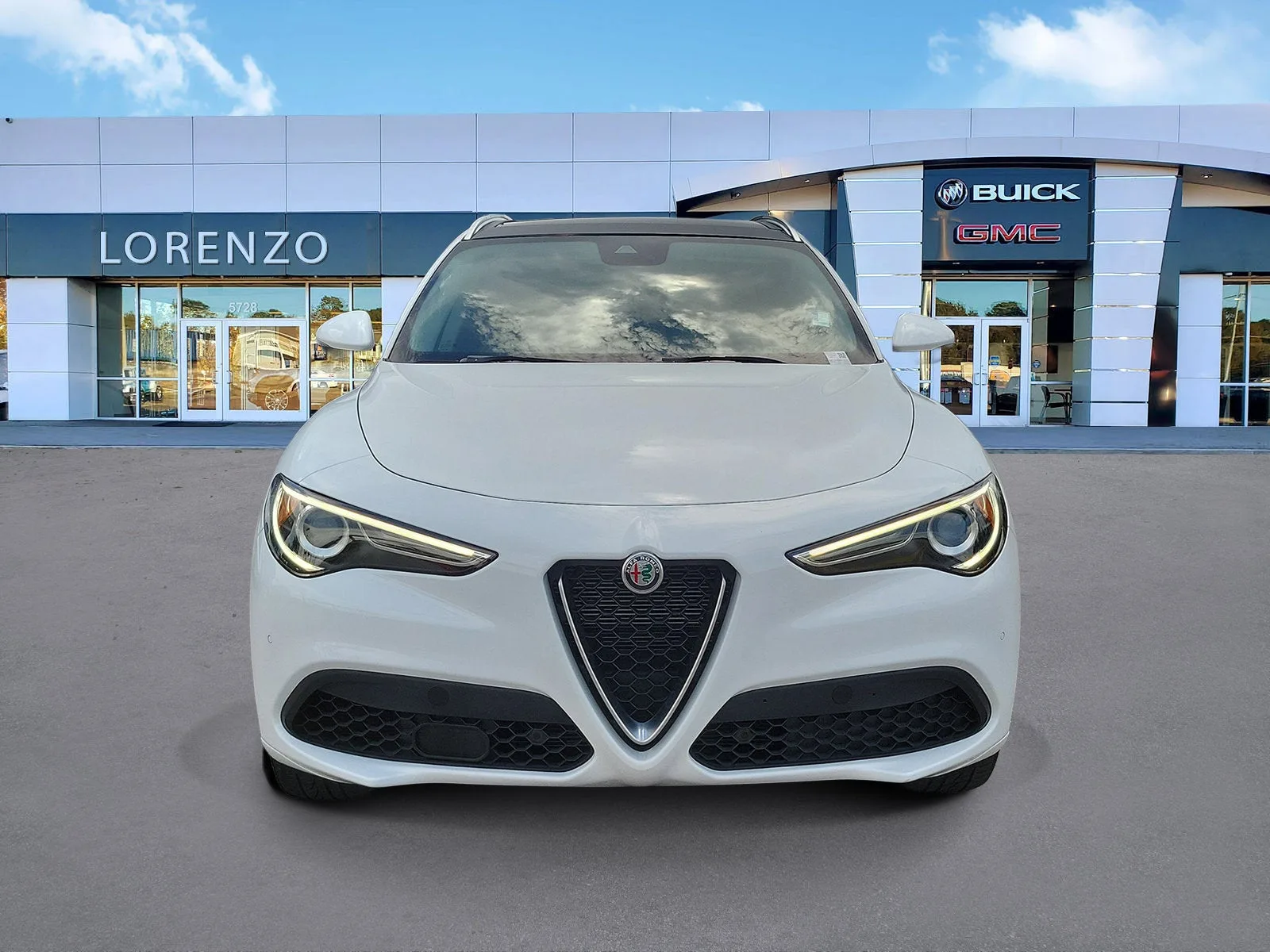 2021 Alfa Romeo Stelvio Ti photo 2