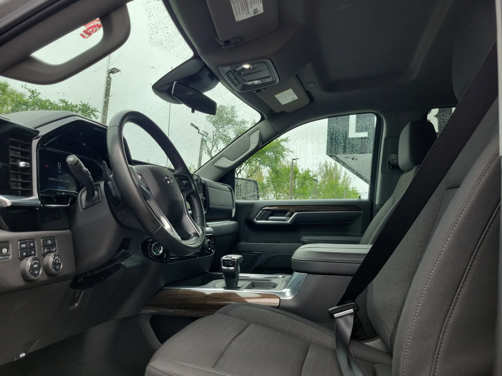 2025 Chevrolet Silverado 1500 LT Trail Boss photo 12