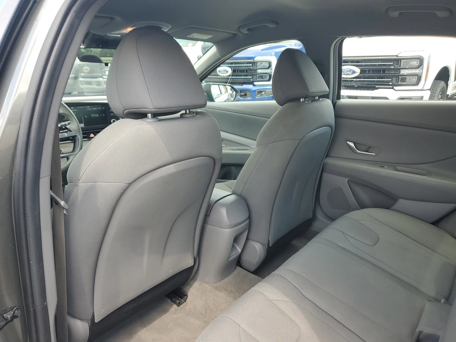 2024 Hyundai Elantra SE photo 13