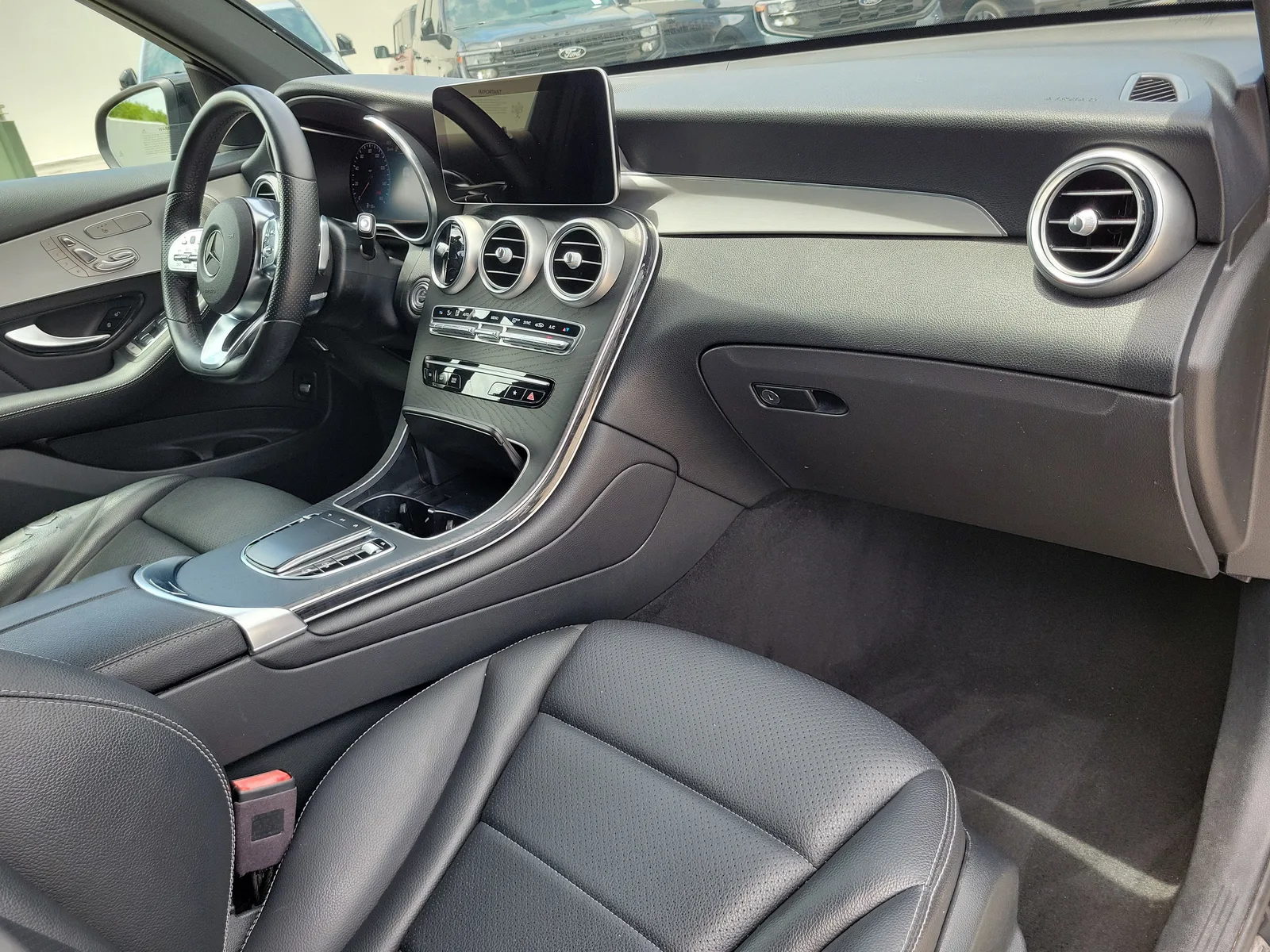 2021 Mercedes-Benz GLC GLC 300 photo 14