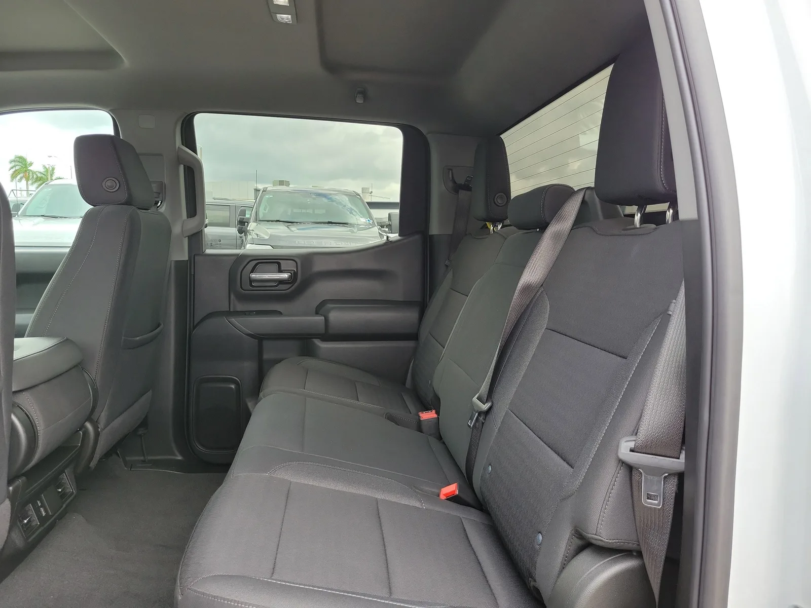 2024 Chevrolet Silverado 1500 Custom photo 12