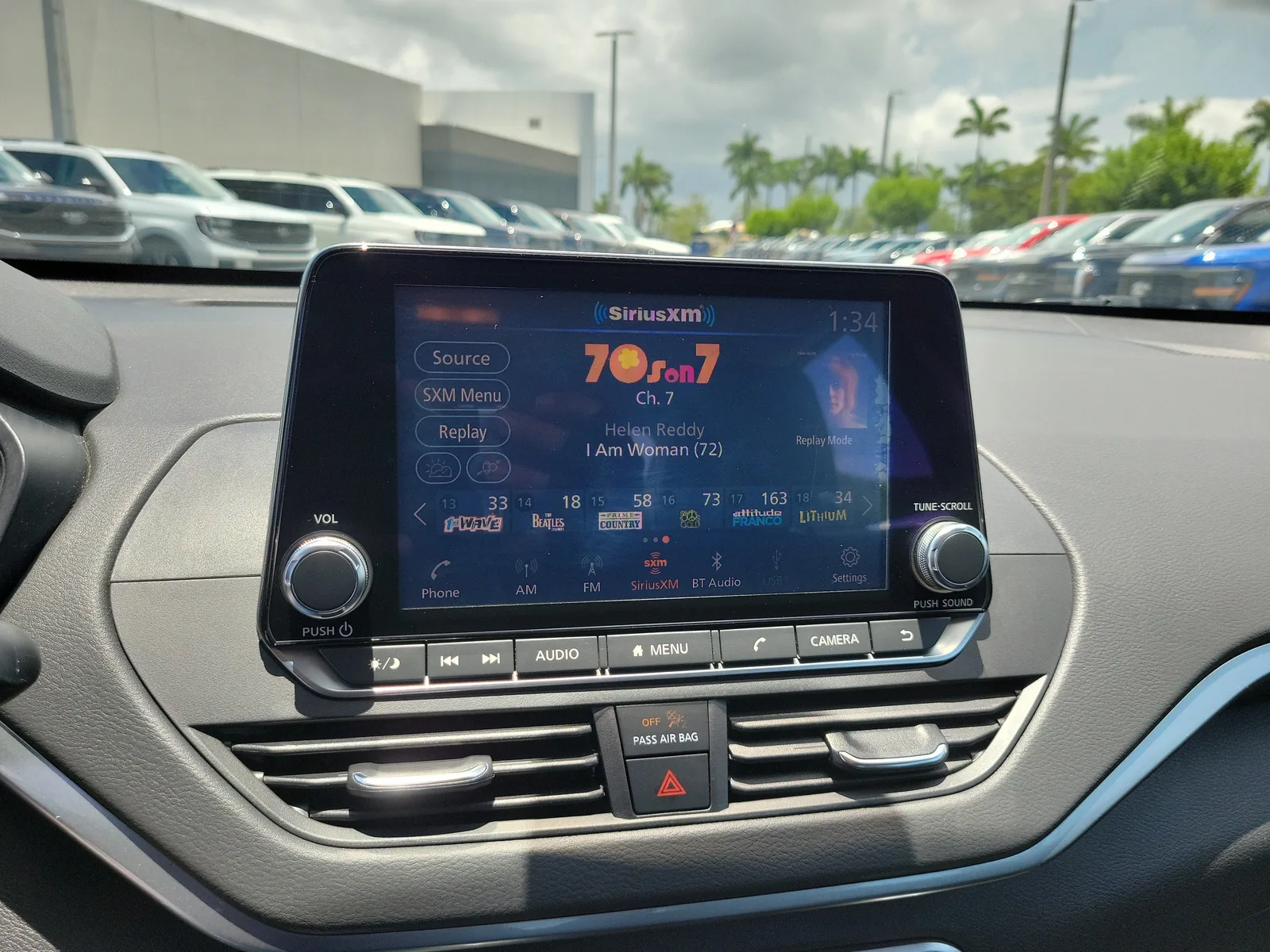 2022 Nissan Altima 2.5 SV photo 27