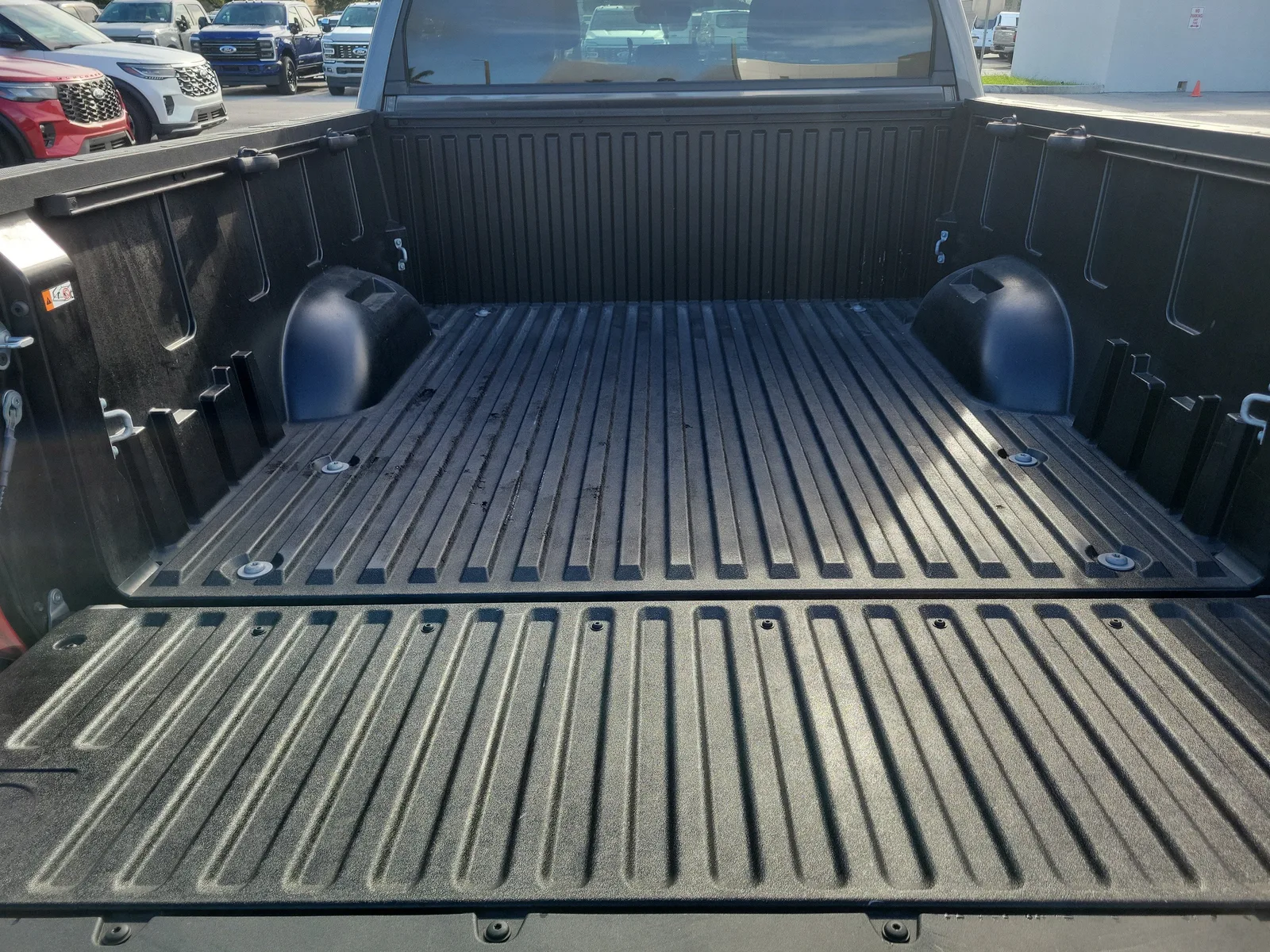 2025 Toyota Tundra 4WD Limited photo 32