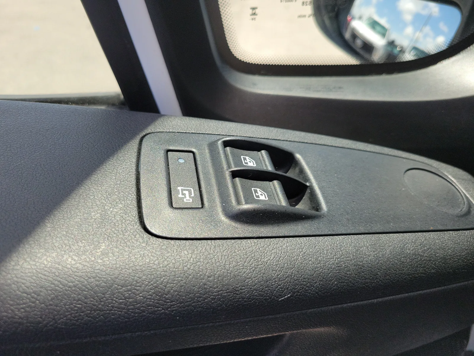 2025 RAM ProMaster Cargo Van Tradesman photo 27