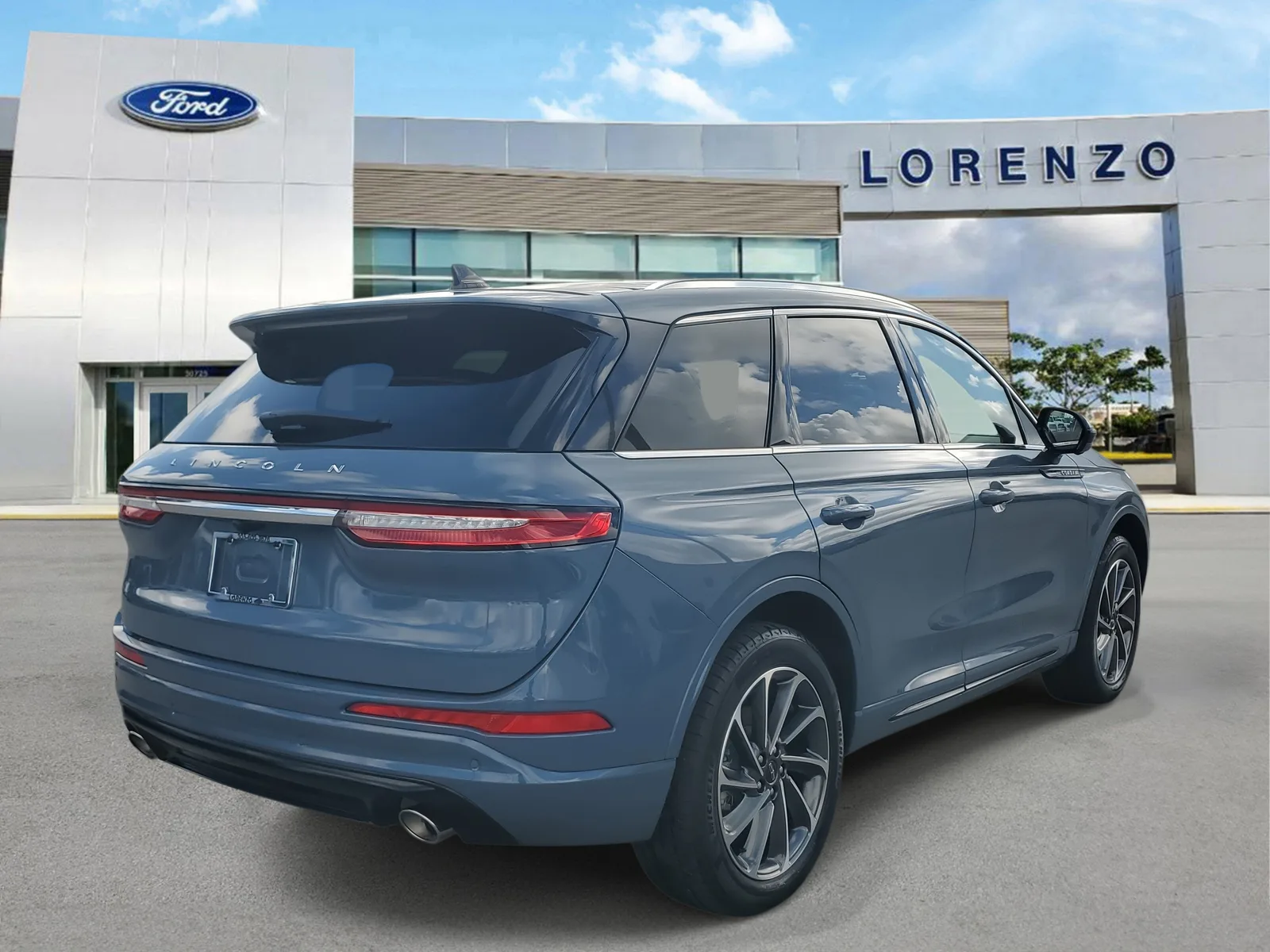 2023 Lincoln Corsair Grand Touring 4WD photo 5
