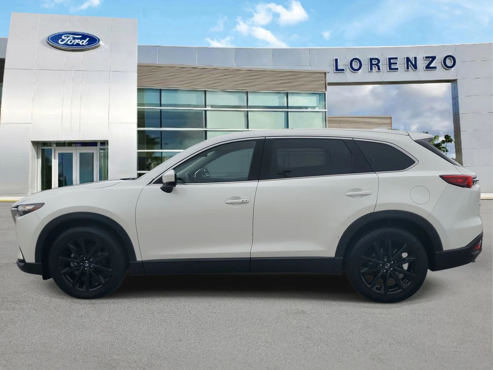 2023 Mazda CX-9 Touring Plus photo 8