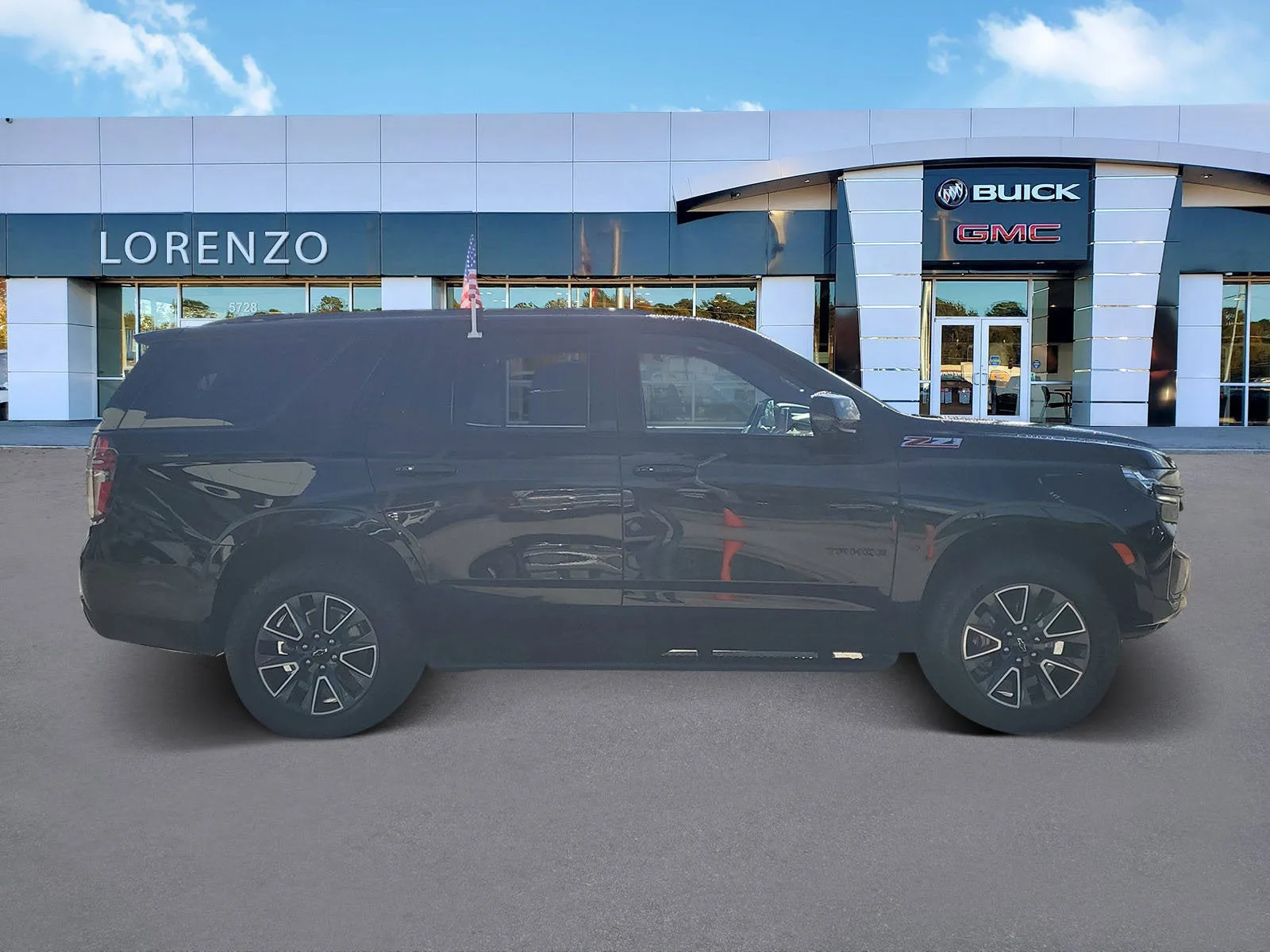2023 Chevrolet Tahoe Z71 photo 4