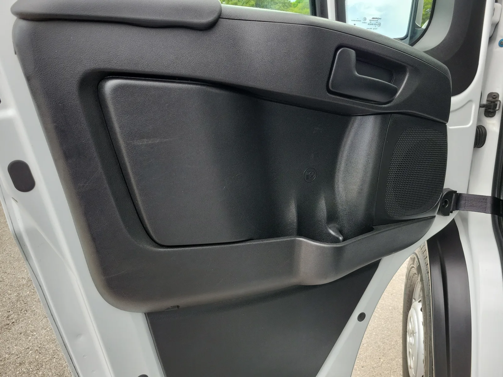2025 RAM ProMaster Cargo Van Tradesman photo 24