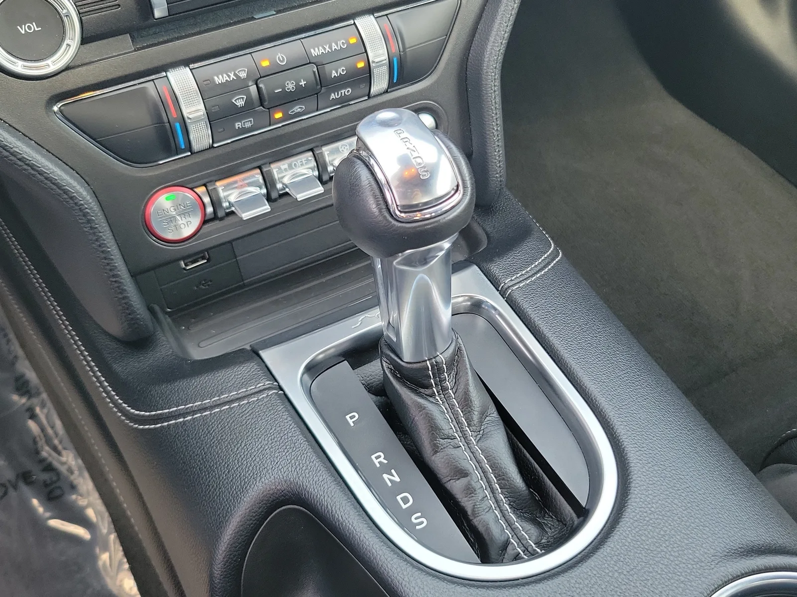 2022 Ford Mustang Mach 1 photo 19