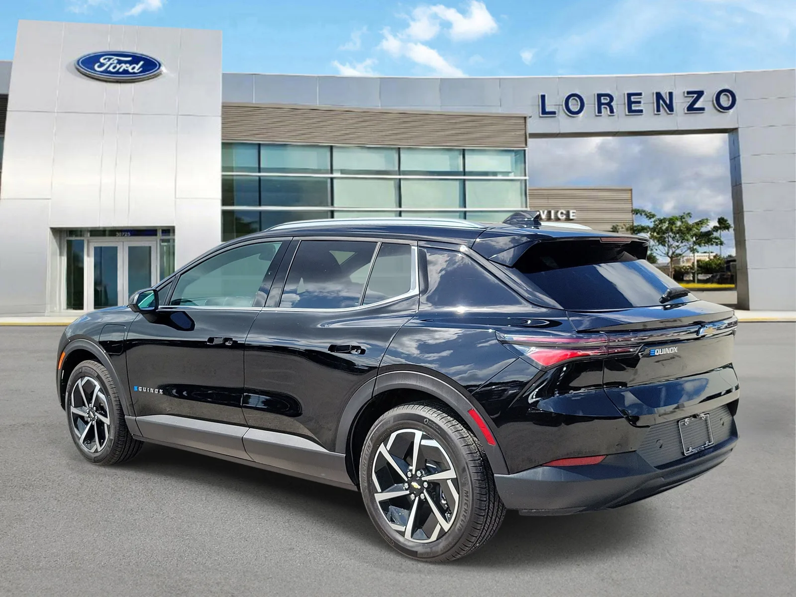 2026 Chevrolet Equinox EV LT2 w/PDE photo 7
