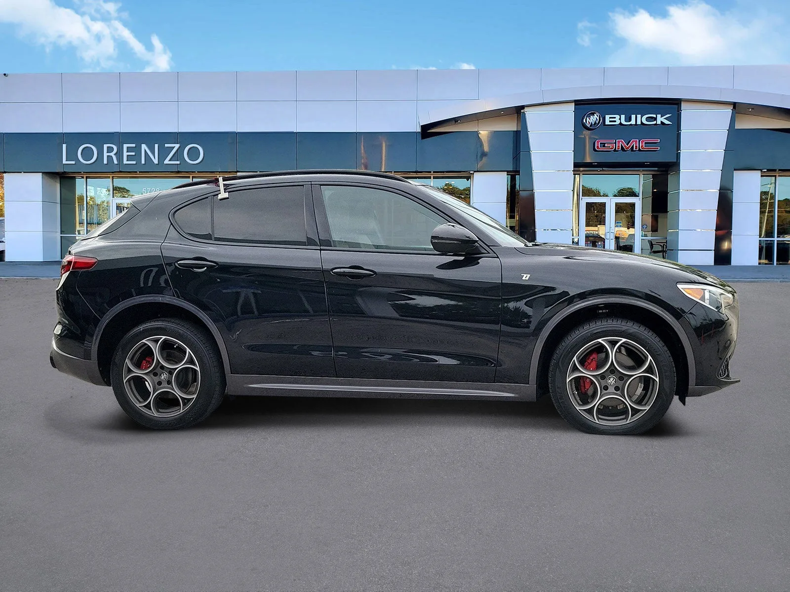 2022 Alfa Romeo Stelvio Ti photo 4