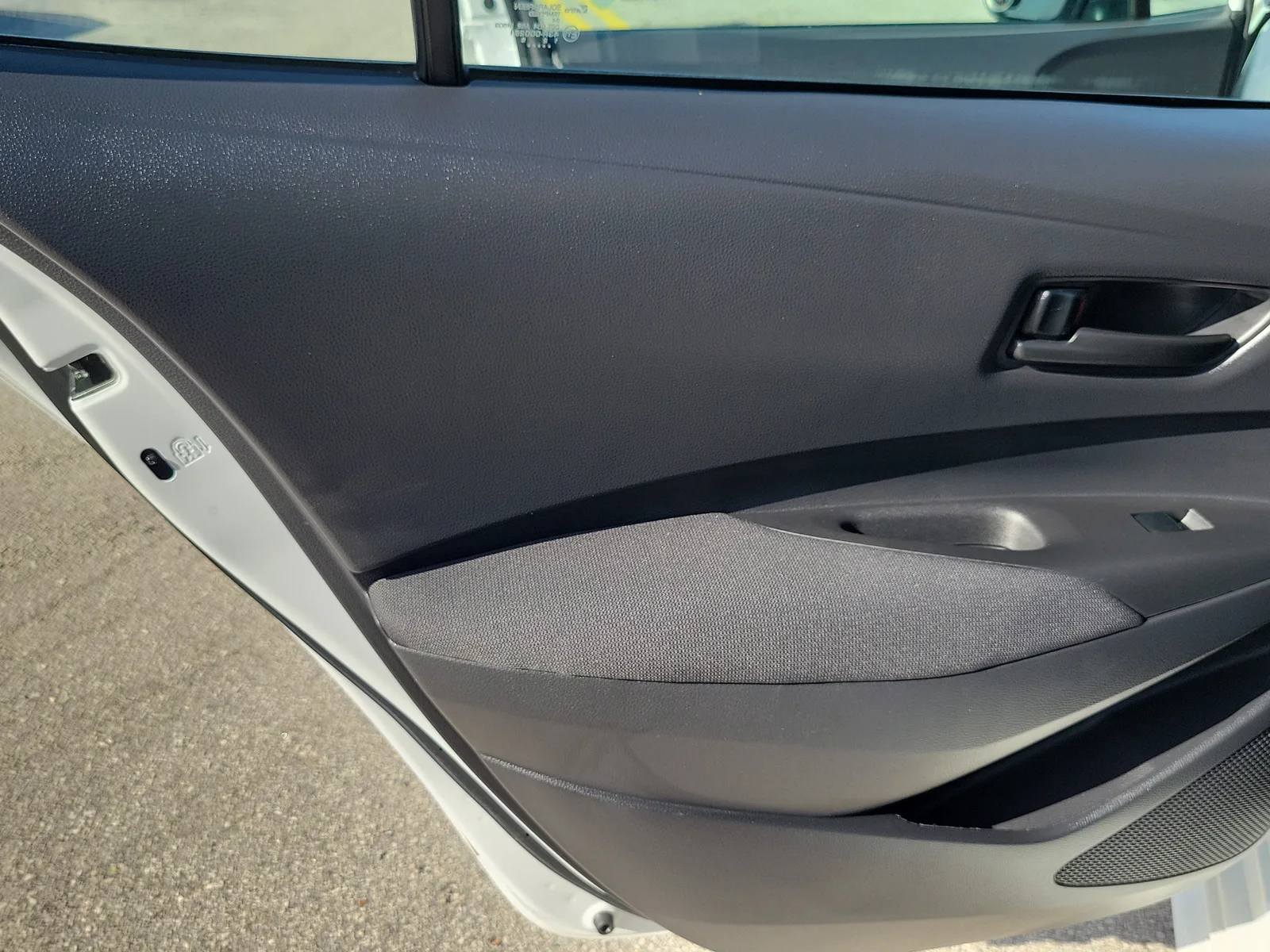 2022 Toyota Corolla LE photo 24