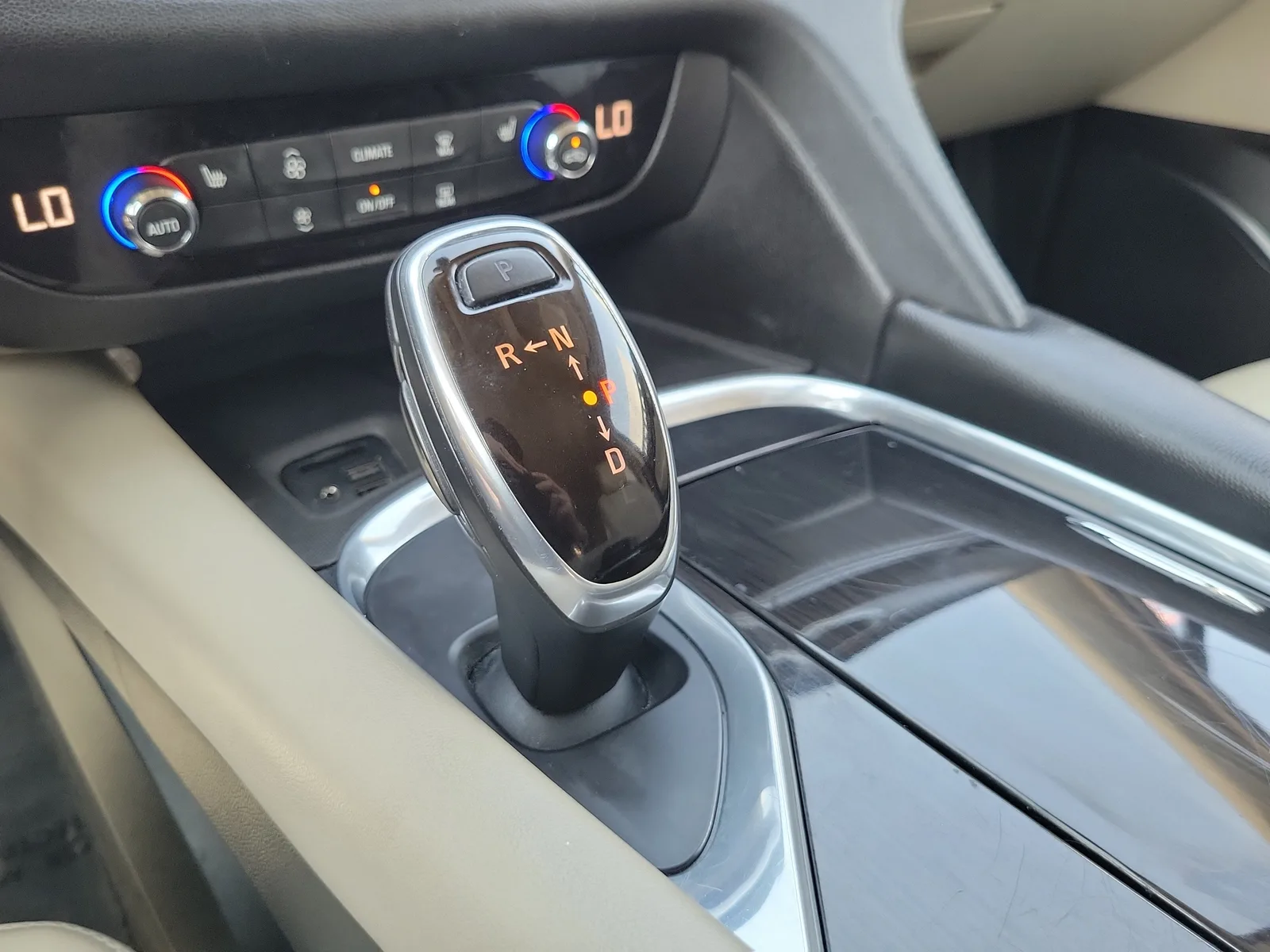 2020 Buick Enclave Essence photo 22