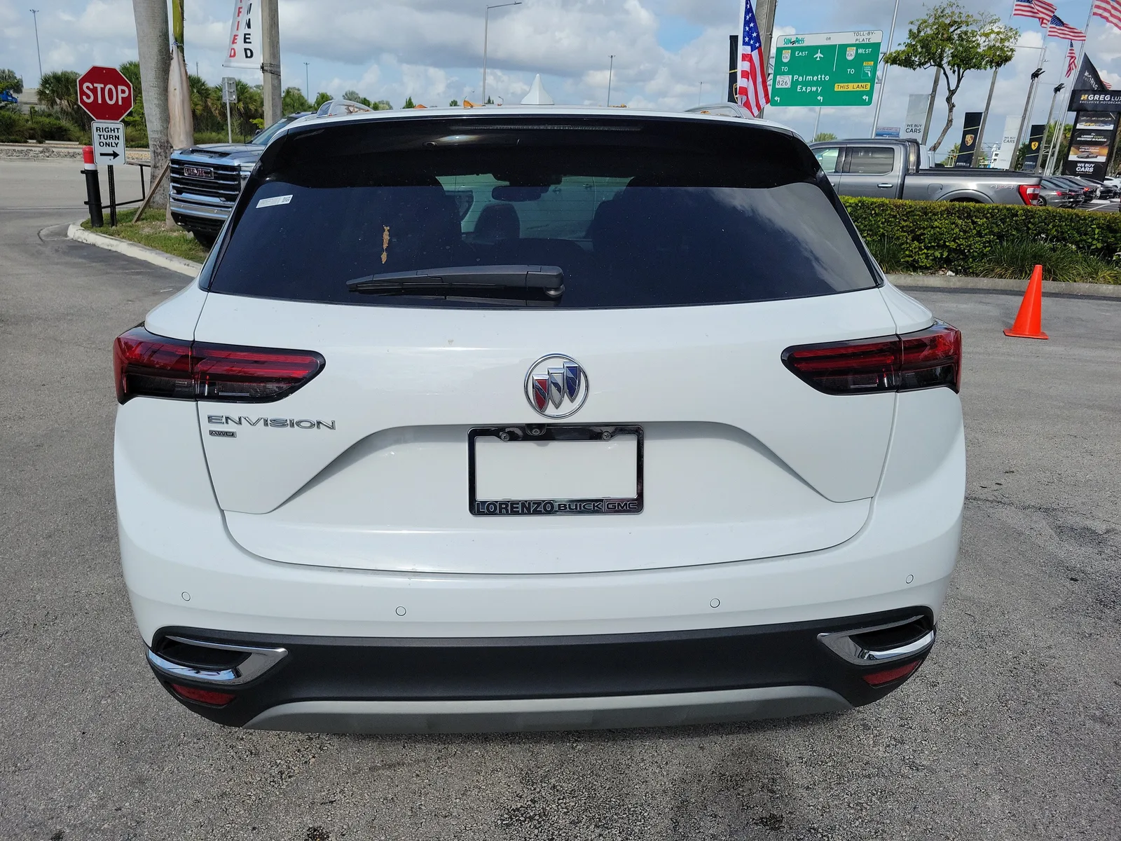 2023 Buick Envision Preferred photo 6