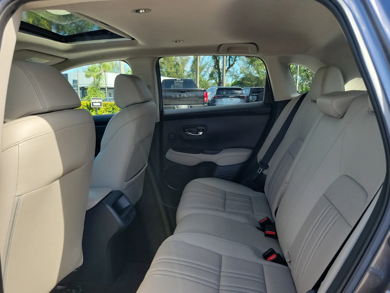 2024 Honda HR-V EX-L photo 13