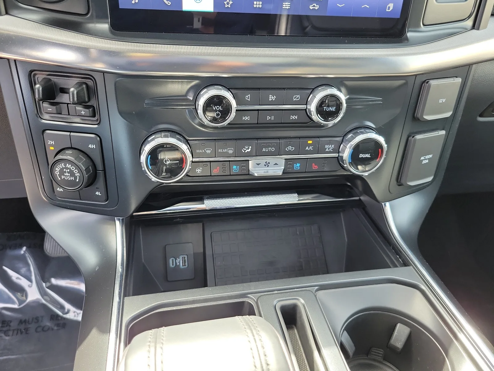 2022 Ford F-150 Raptor 4WD photo 23
