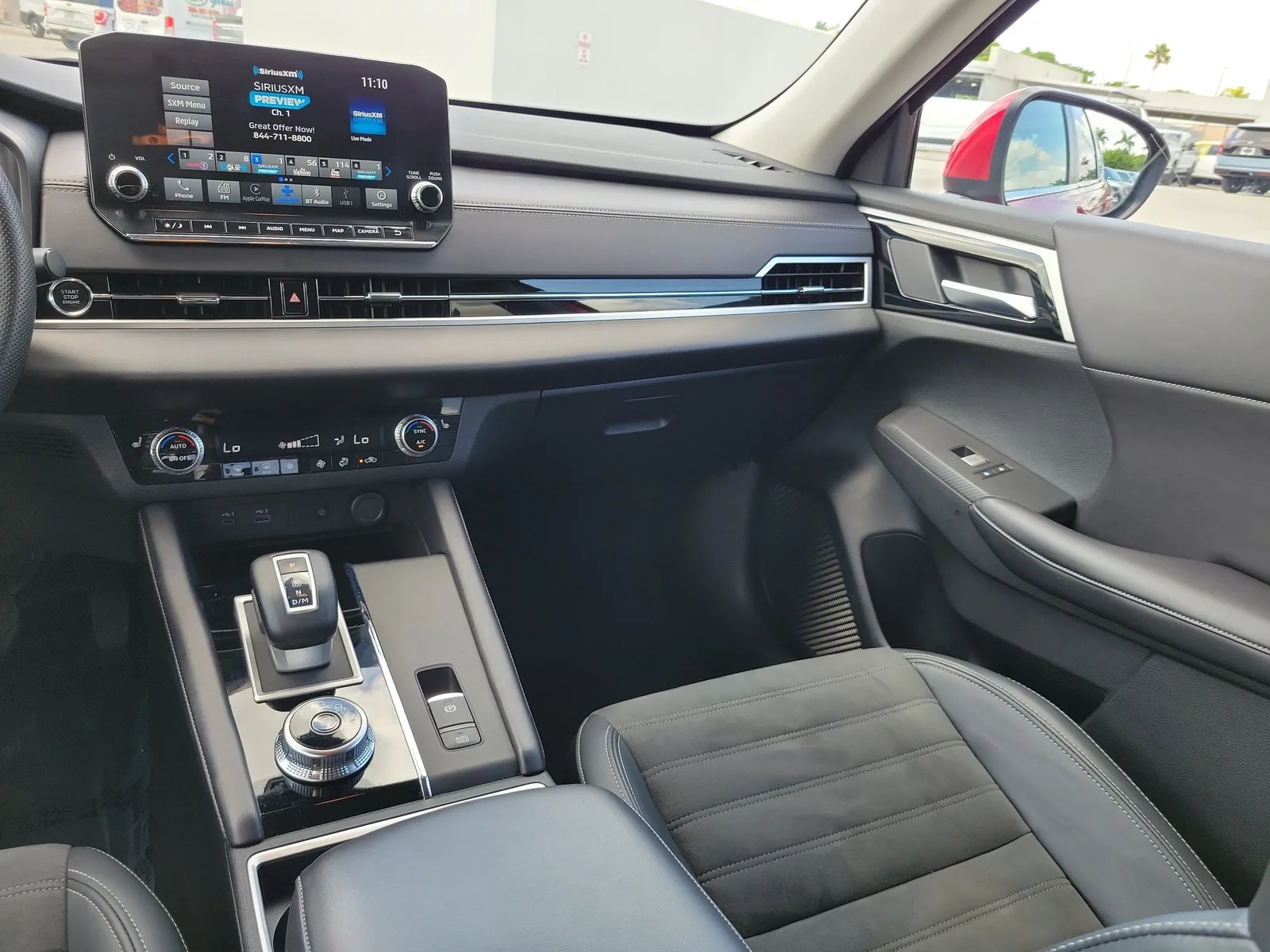 2024 Mitsubishi Outlander SE photo 18