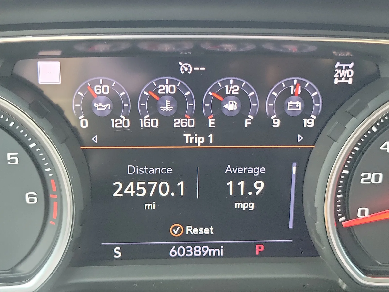 2022 Chevrolet Silverado 1500 LTD High Country photo 30
