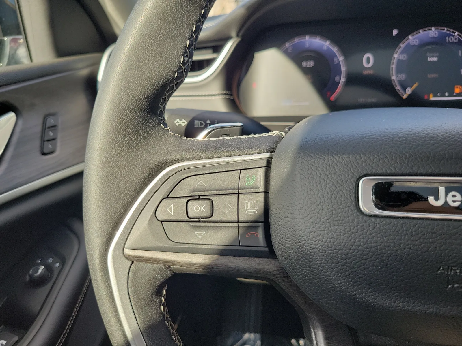 2024 Jeep Grand Cherokee Limited photo 24