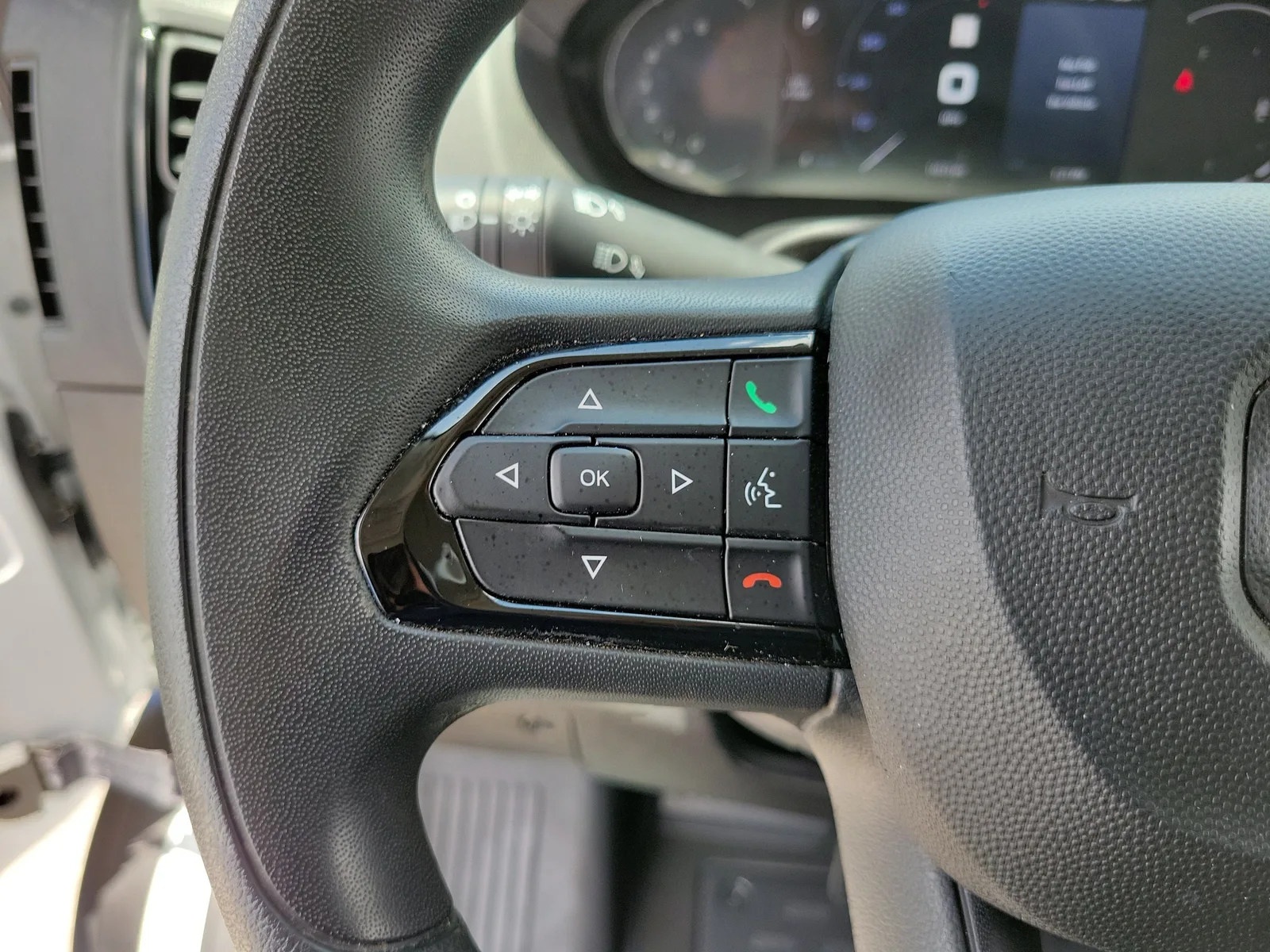 2025 RAM ProMaster Cargo Van Tradesman photo 19