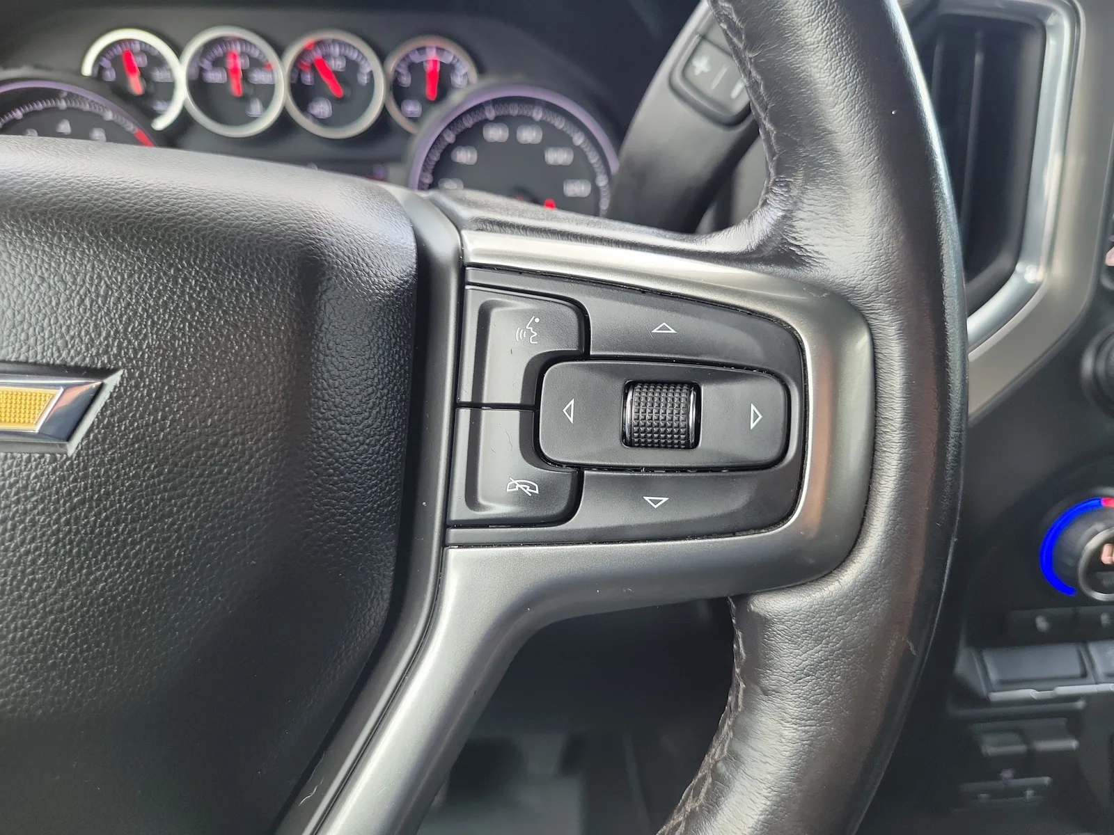 2022 Chevrolet Silverado 2500 HD LT photo 19