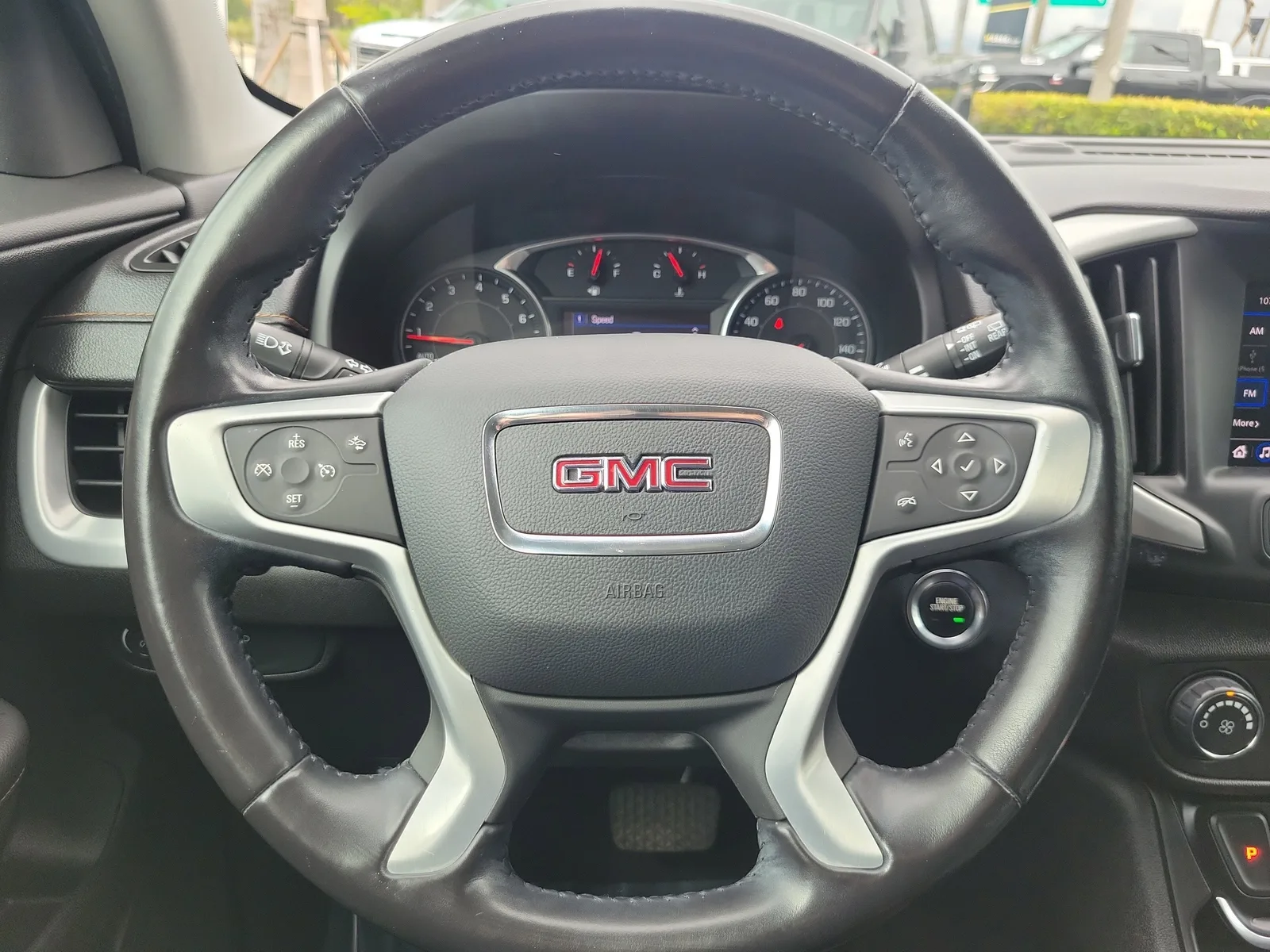 2020 GMC Terrain SLE photo 17
