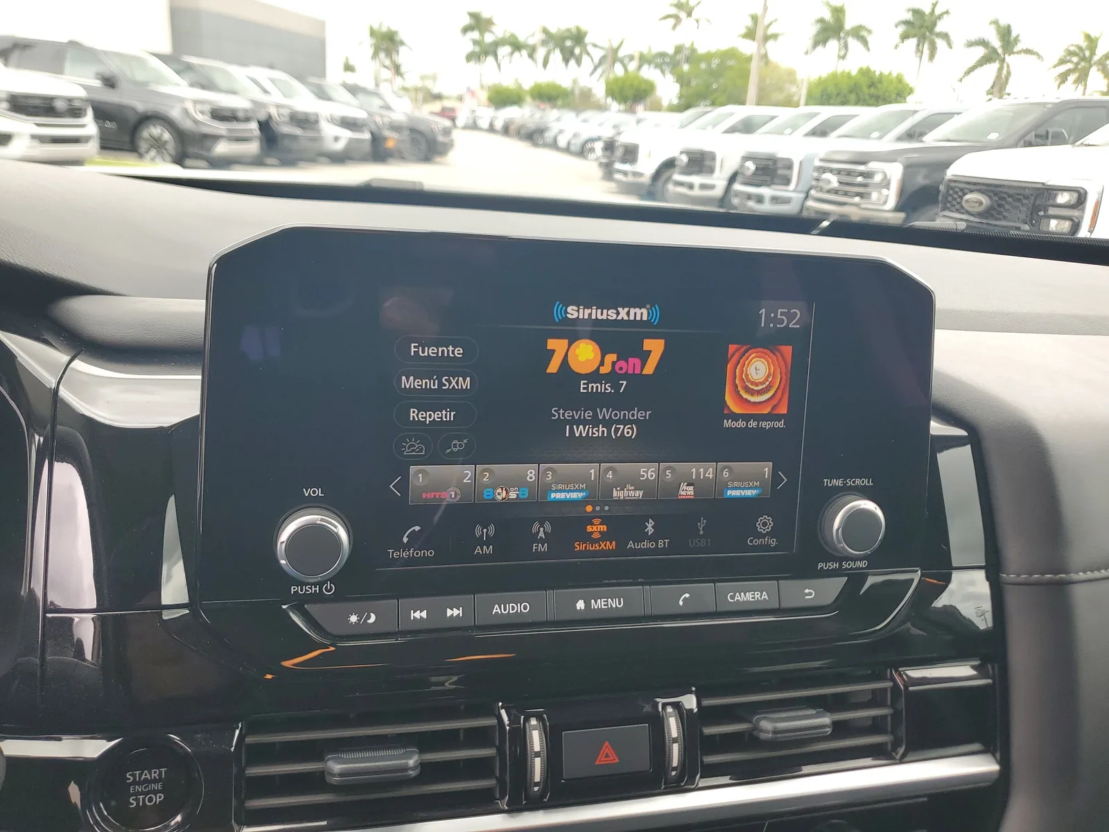 2025 Nissan Pathfinder SV photo 24