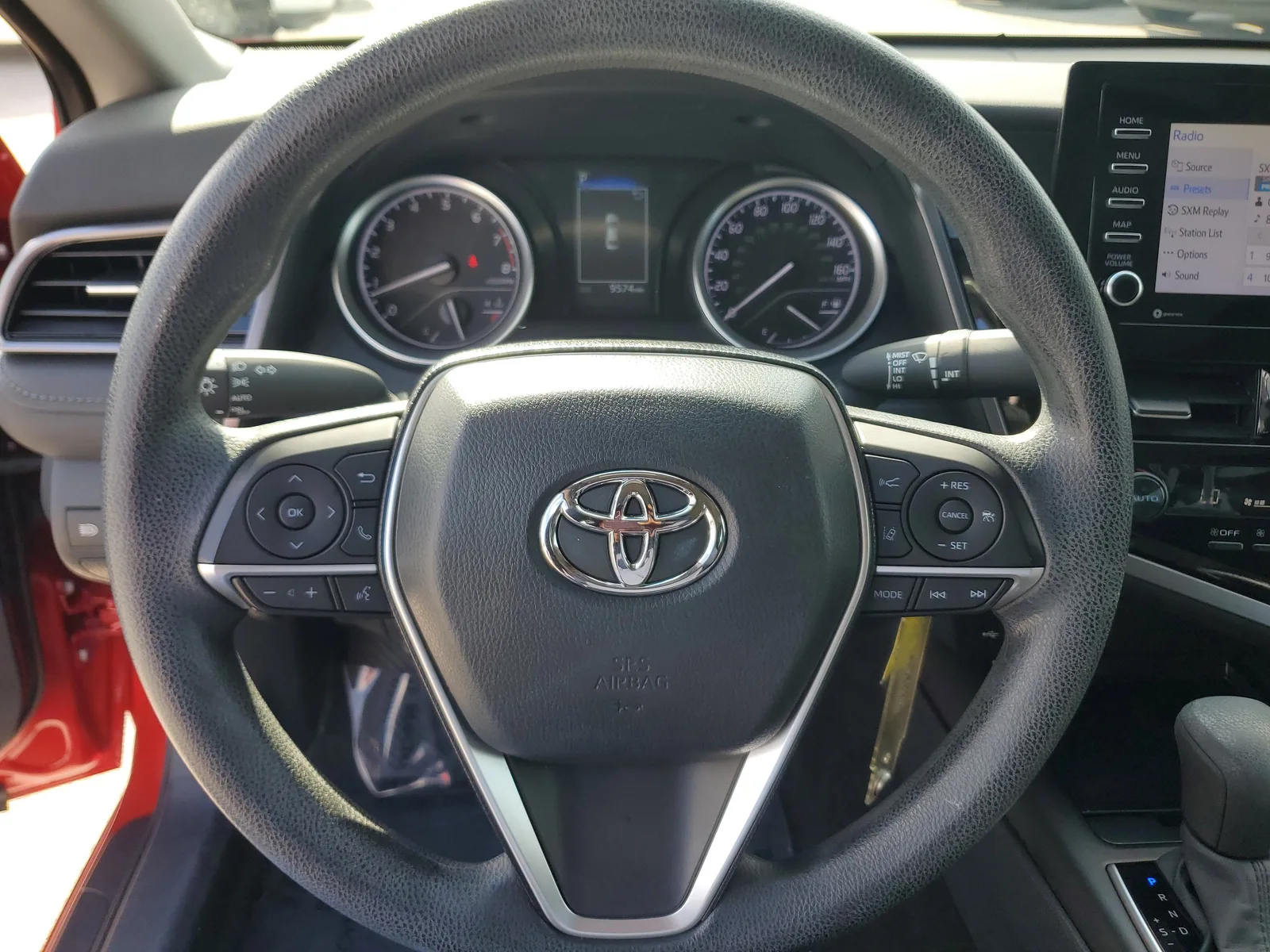 2023 Toyota Camry LE photo 19