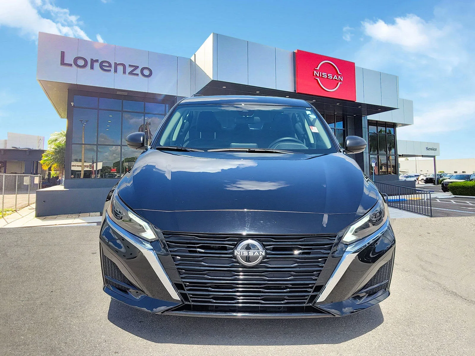 2025 Nissan Altima S photo 2