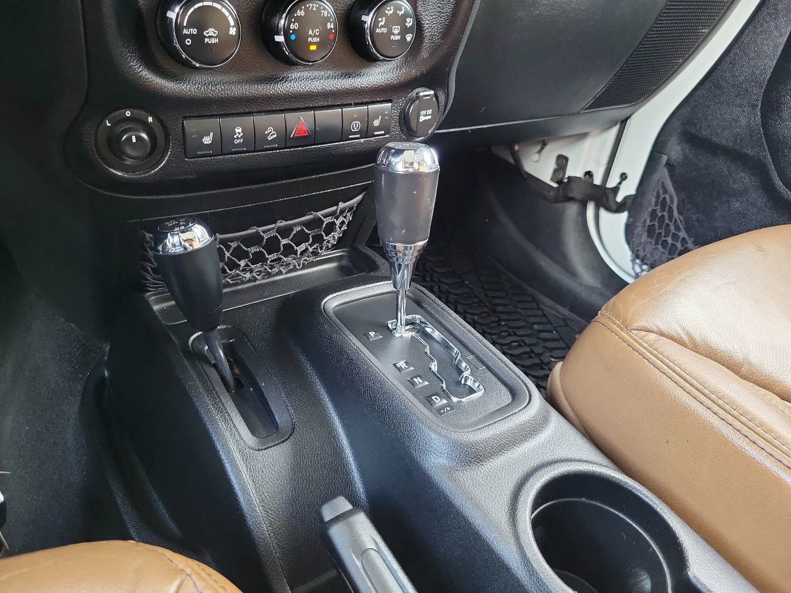 2013 Jeep Wrangler Unlimited Moab photo 22