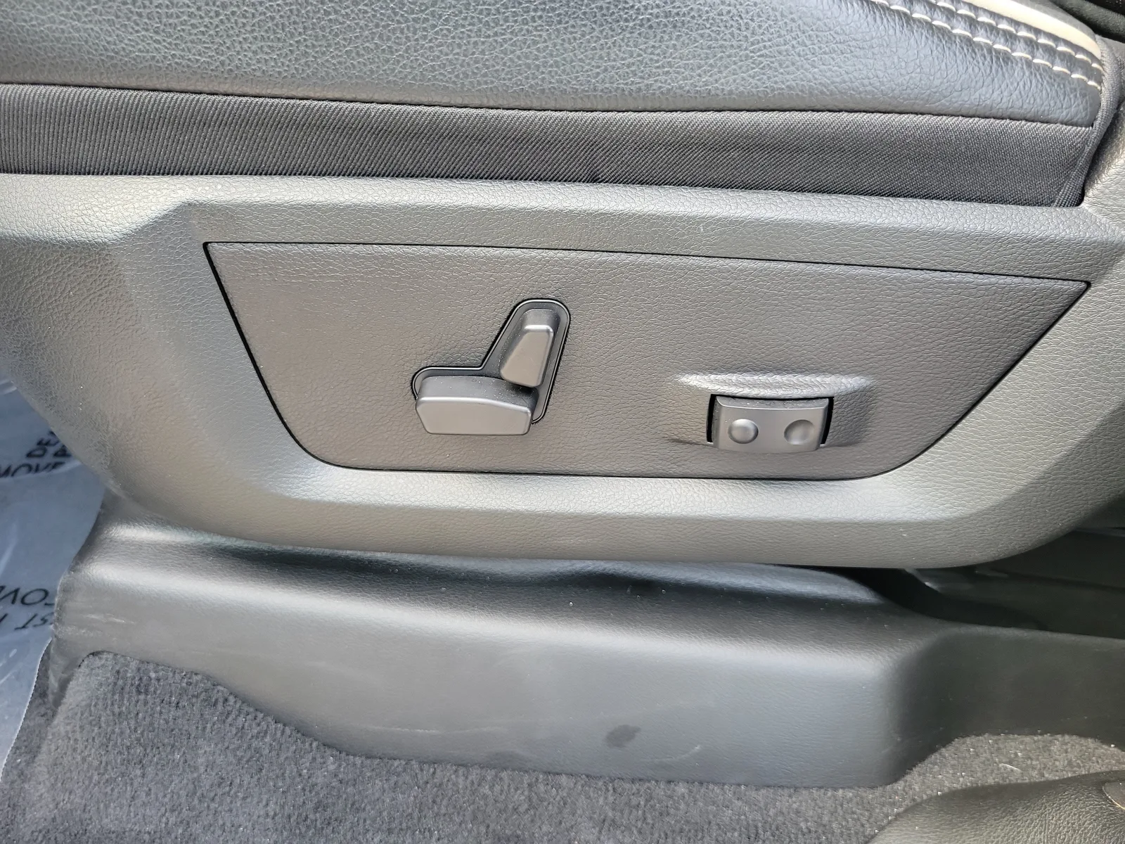 2024 RAM 2500 Laramie 4WD Diesel photo 12