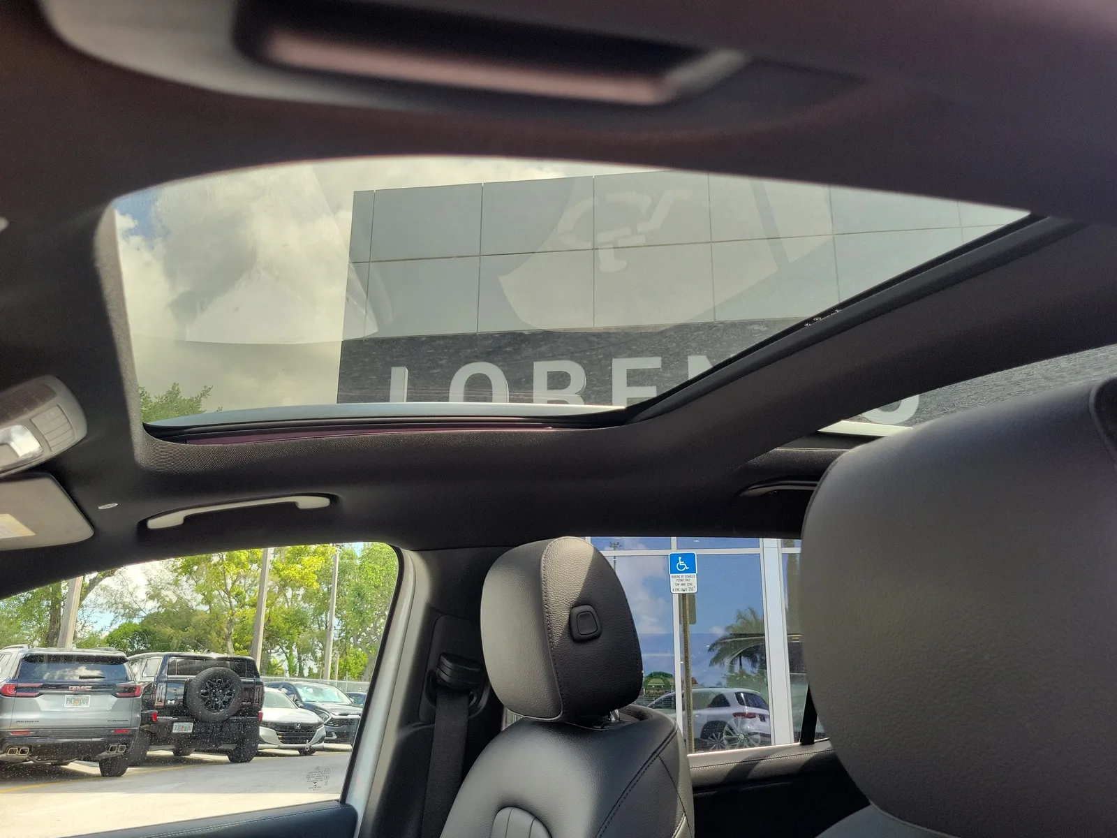 2022 Mercedes-Benz GLB GLB 250 photo 11