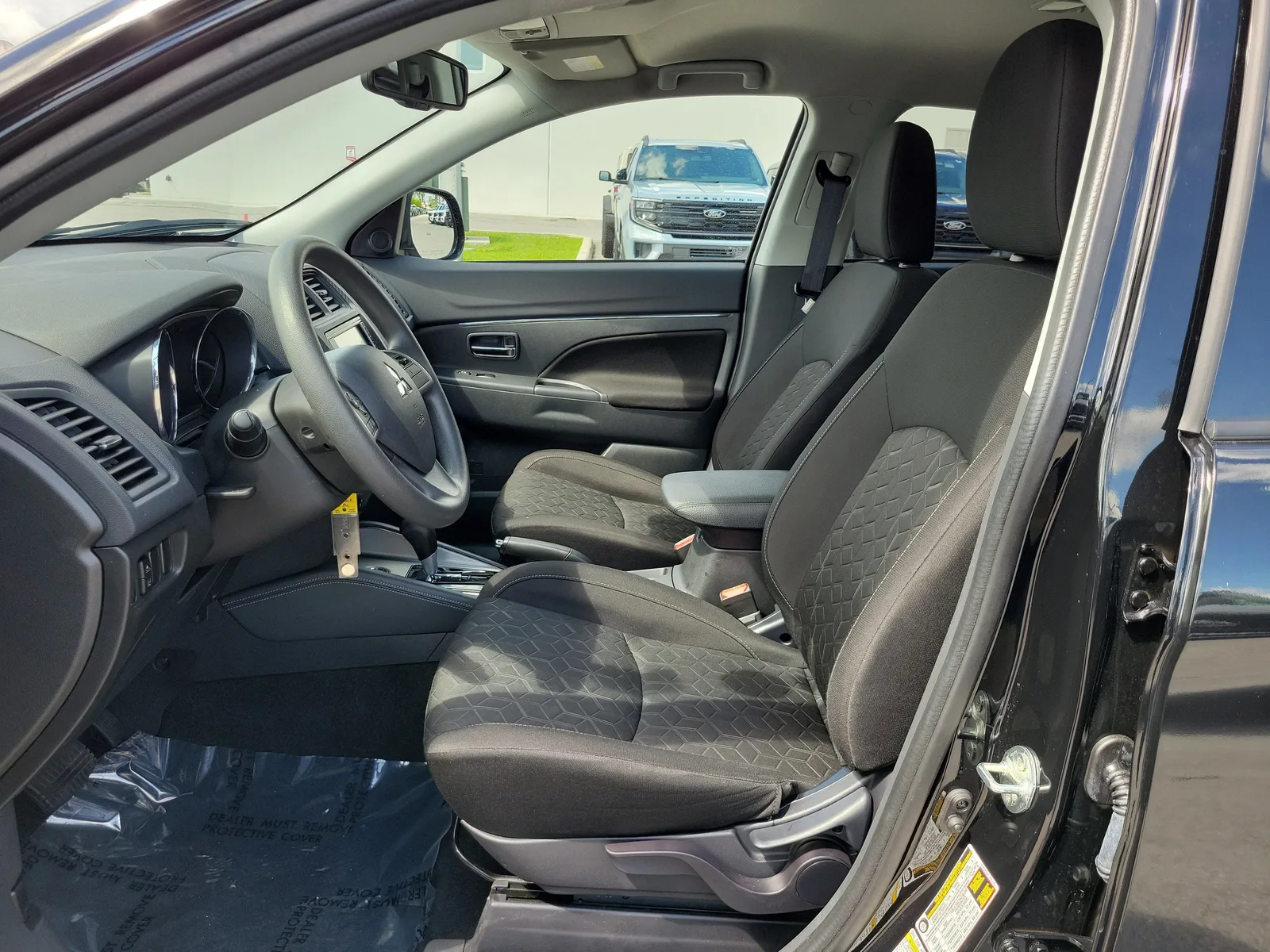 2025 Mitsubishi Outlander Sport ES 4WD photo 11