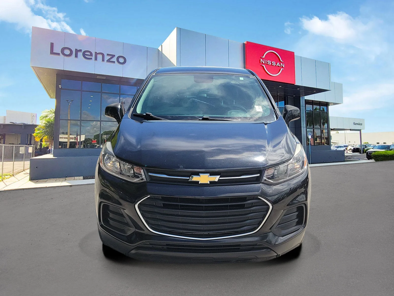 2020 Chevrolet Trax LS photo 2