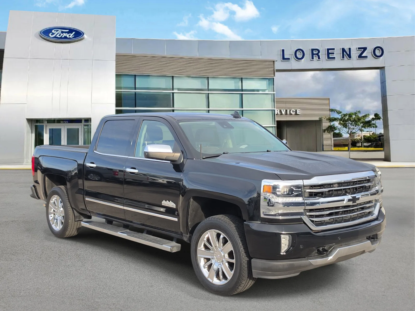 2018 Chevrolet Silverado 1500 High Country photo 2