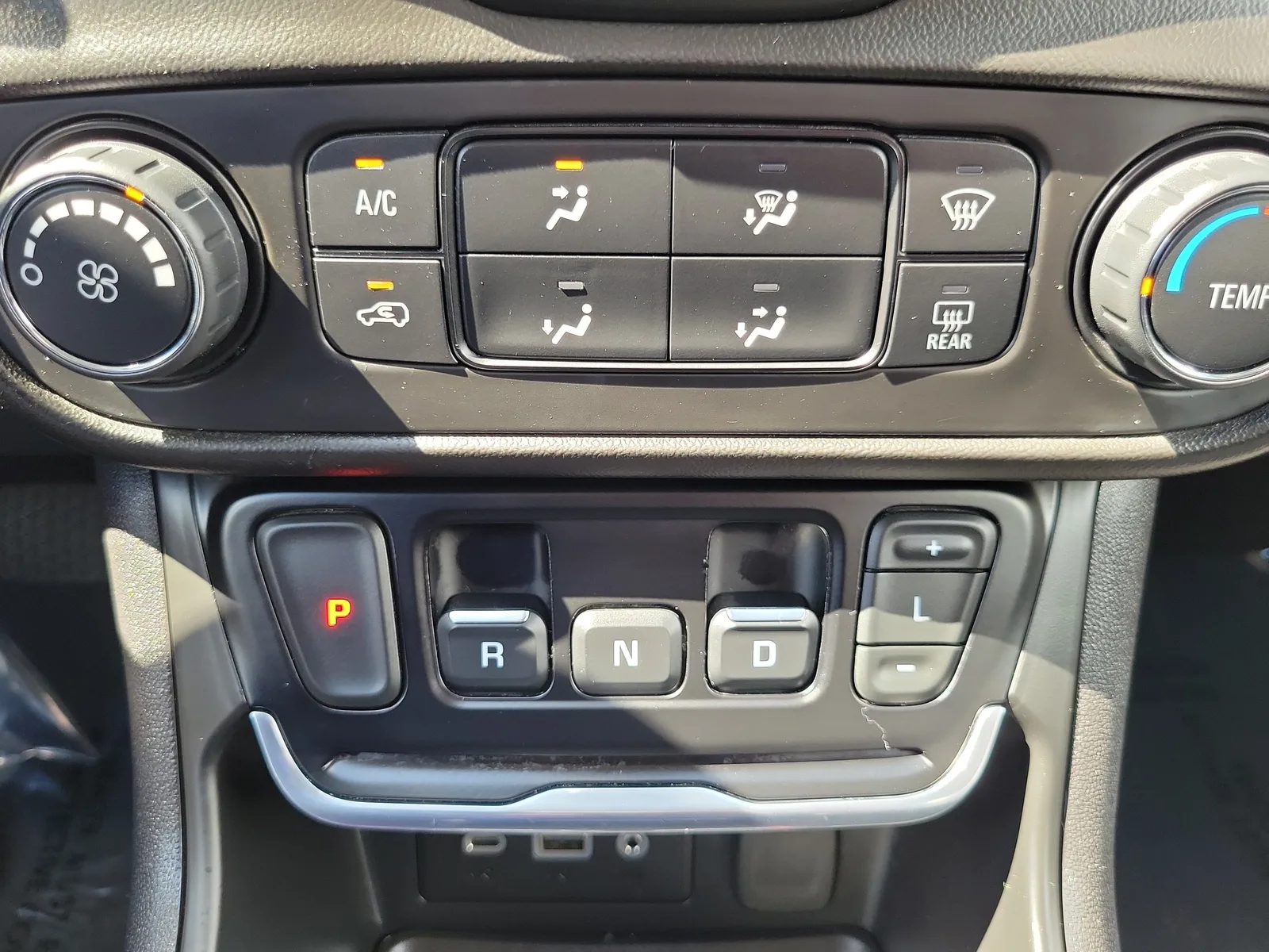 2020 GMC Terrain SLE photo 21