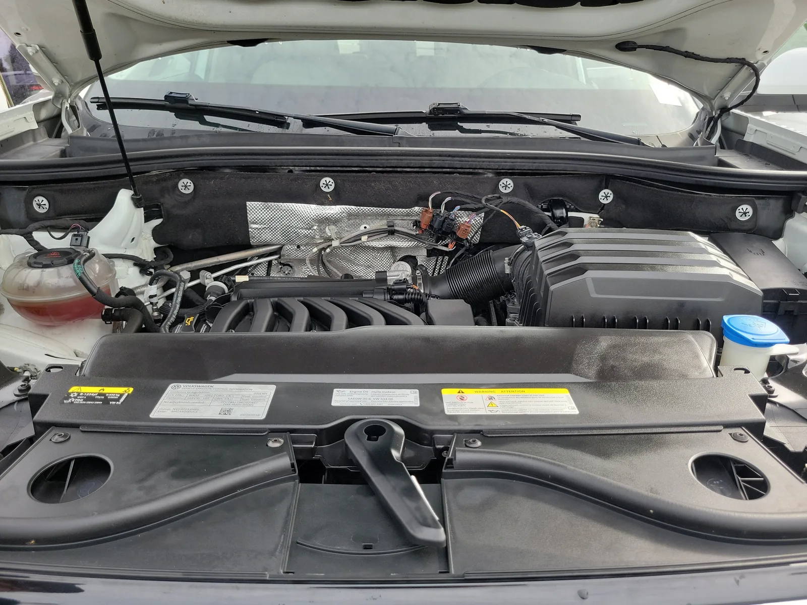 2022 Volkswagen Atlas 3.6L V6 SE w/Technology photo 28
